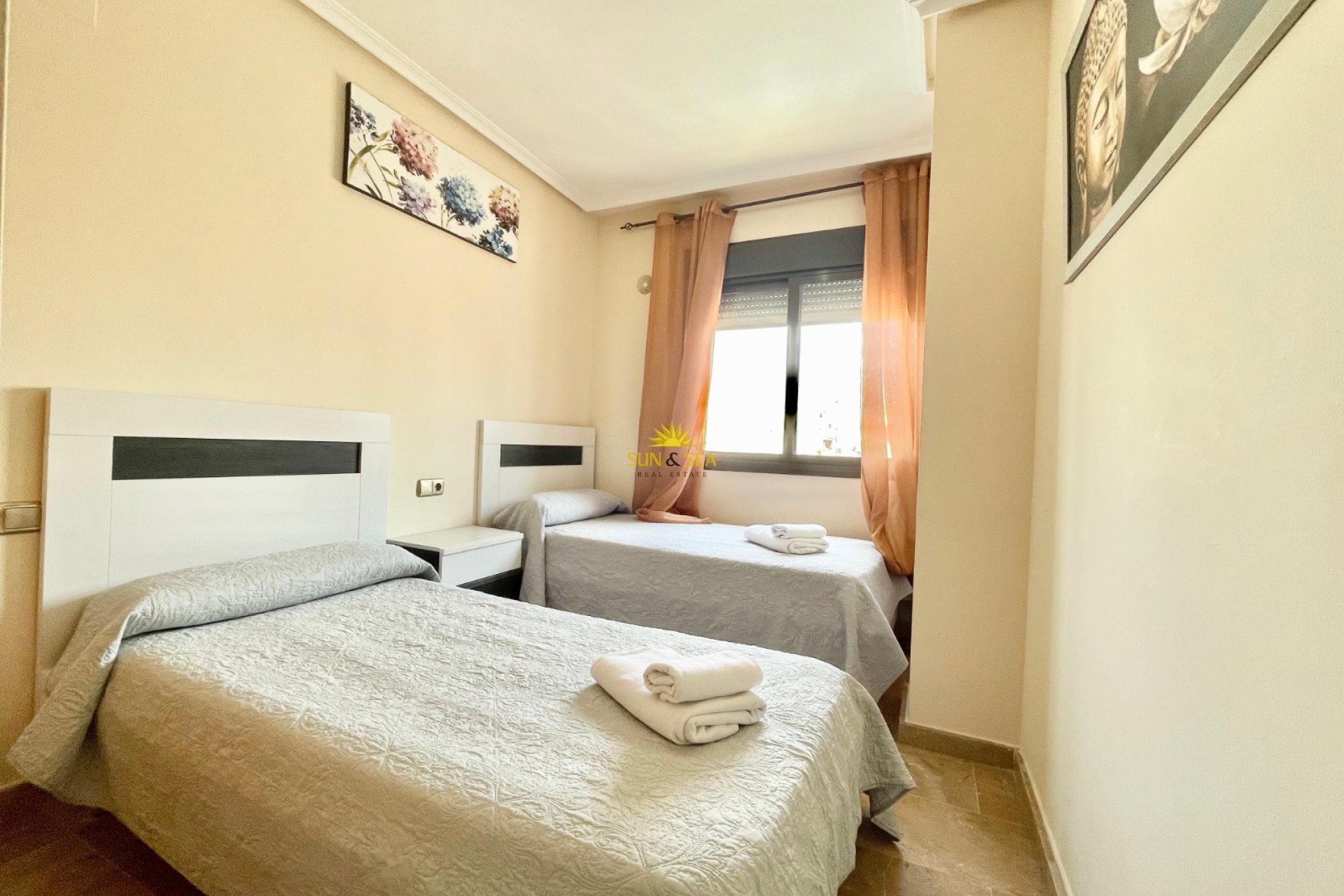 Resale - Apartment - Torrevieja - Centro