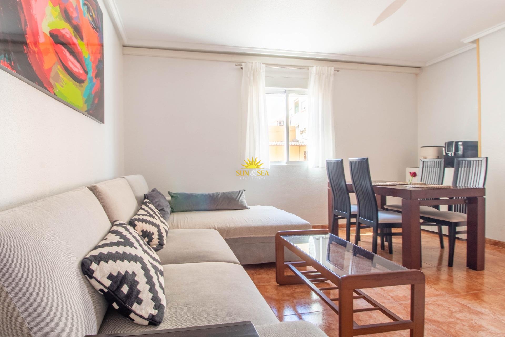 Resale - Apartment - Torrevieja - Centro