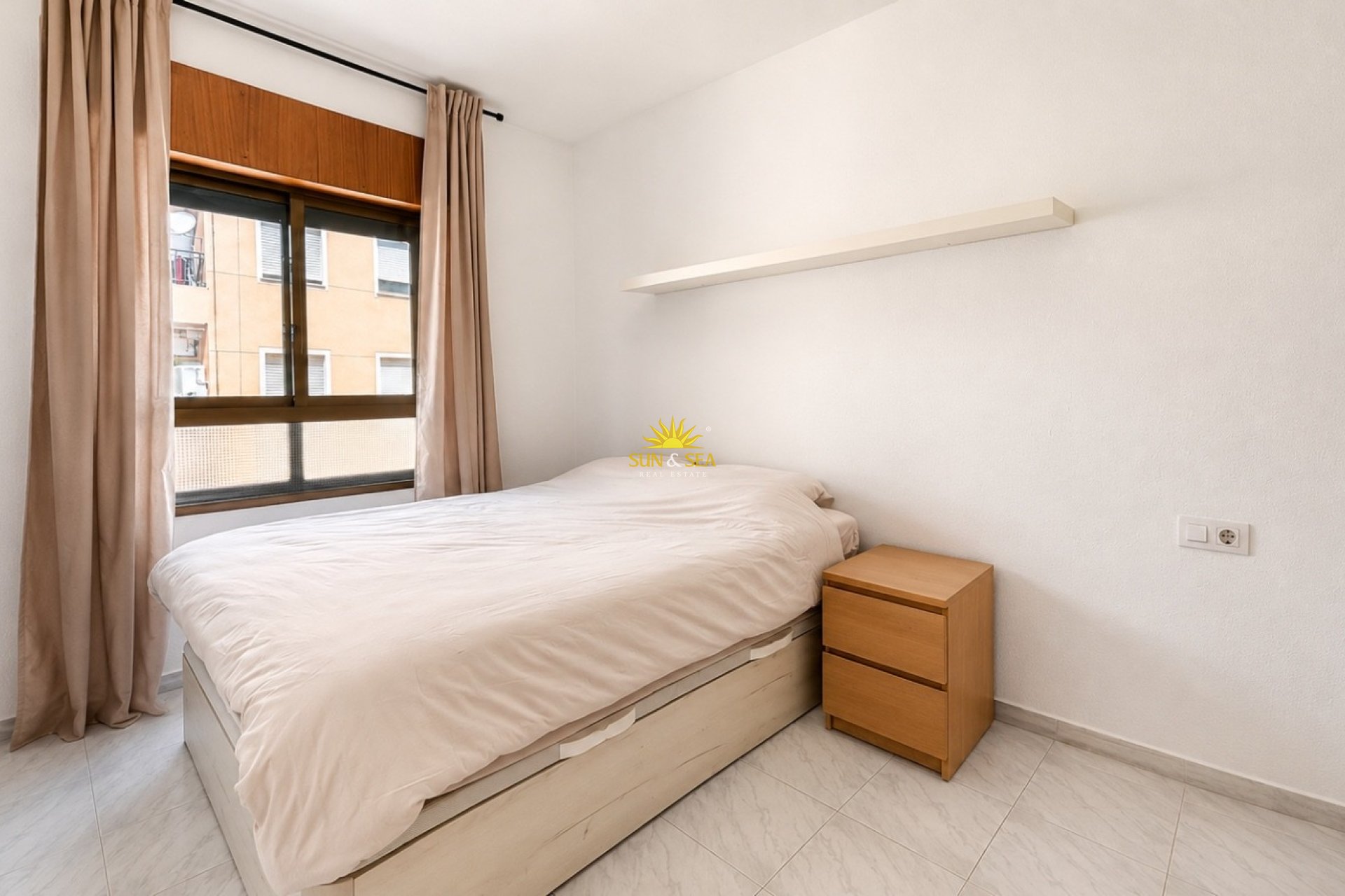 Resale - Apartment - Torrevieja - Centro