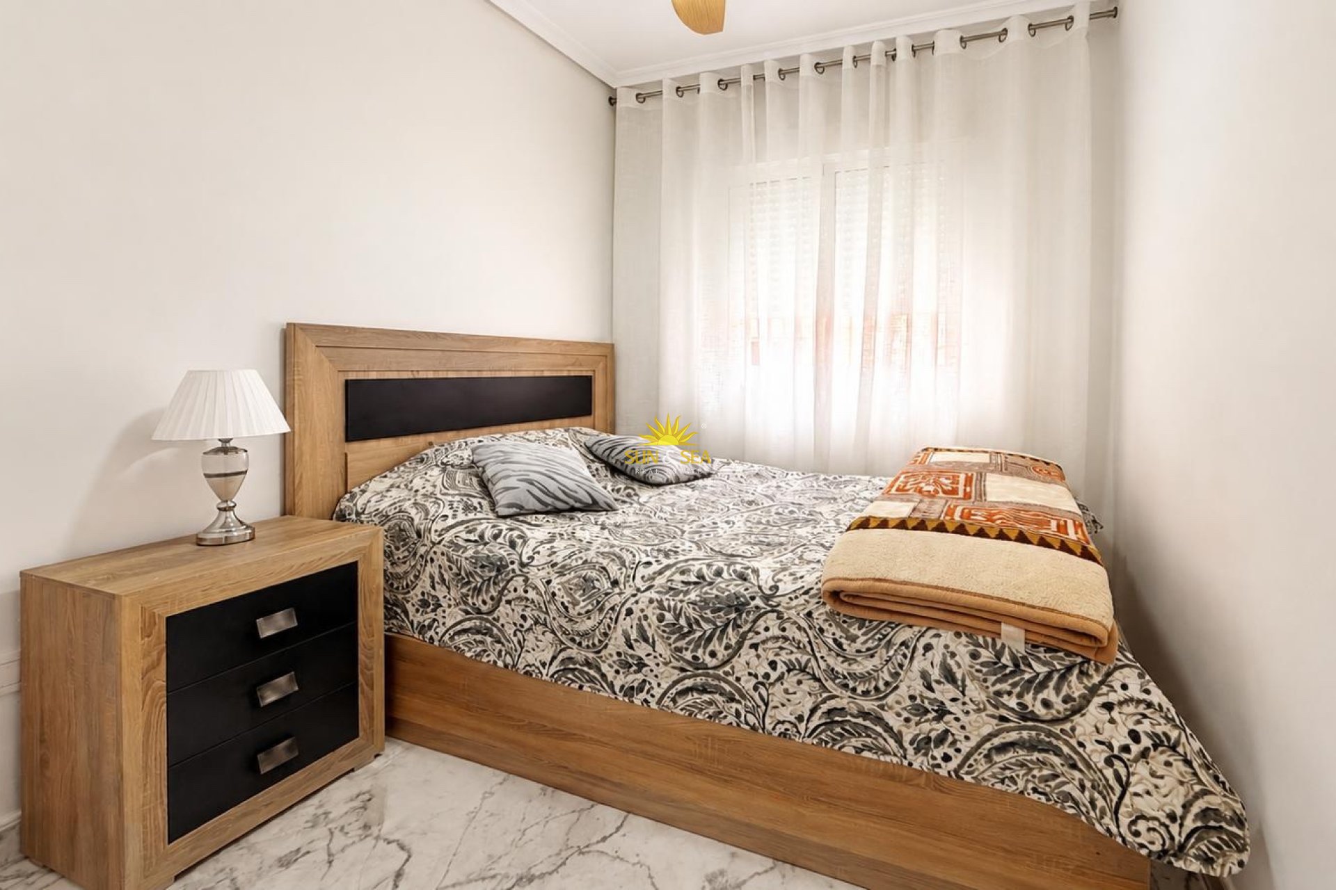 Resale - Apartment - Torrevieja - Centro