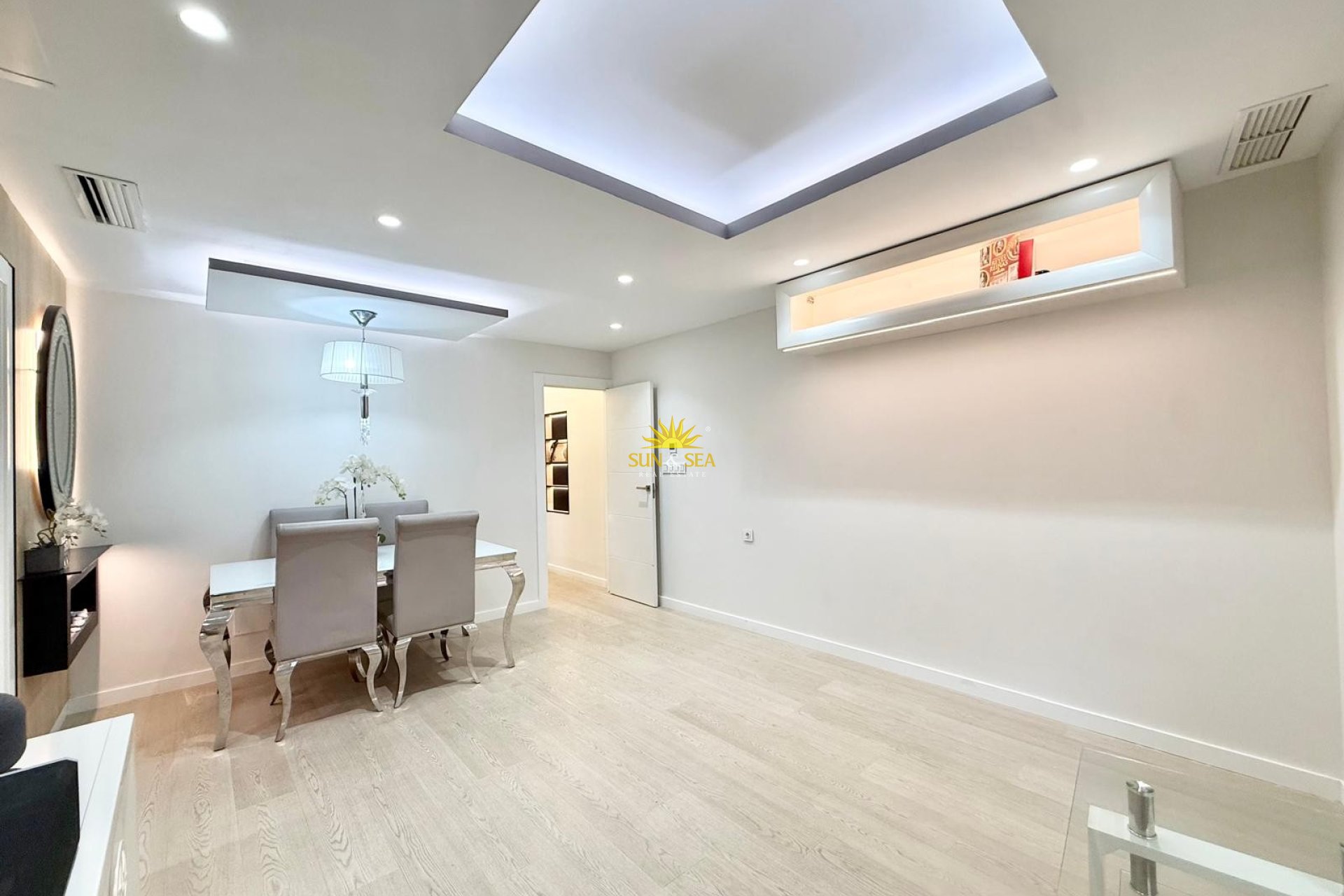 Resale - Apartment - Torrevieja - Centro