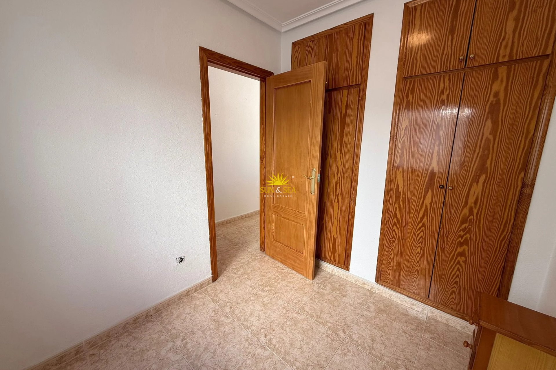 Resale - Apartment - Torrevieja - Centro