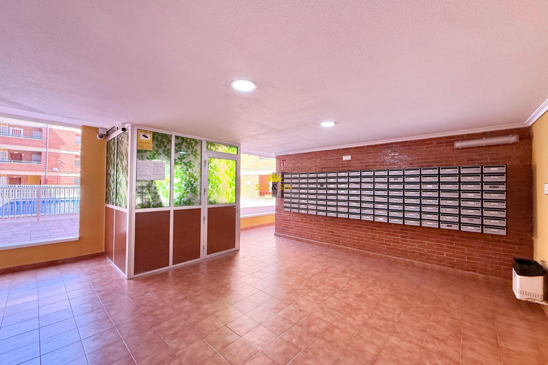 Resale - Apartment - Torrevieja - El Acequión - Los Náufragos