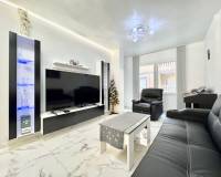 Resale - Apartment - Torrevieja - El acequión