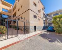 Resale - Apartment - Torrevieja - El Chaparral