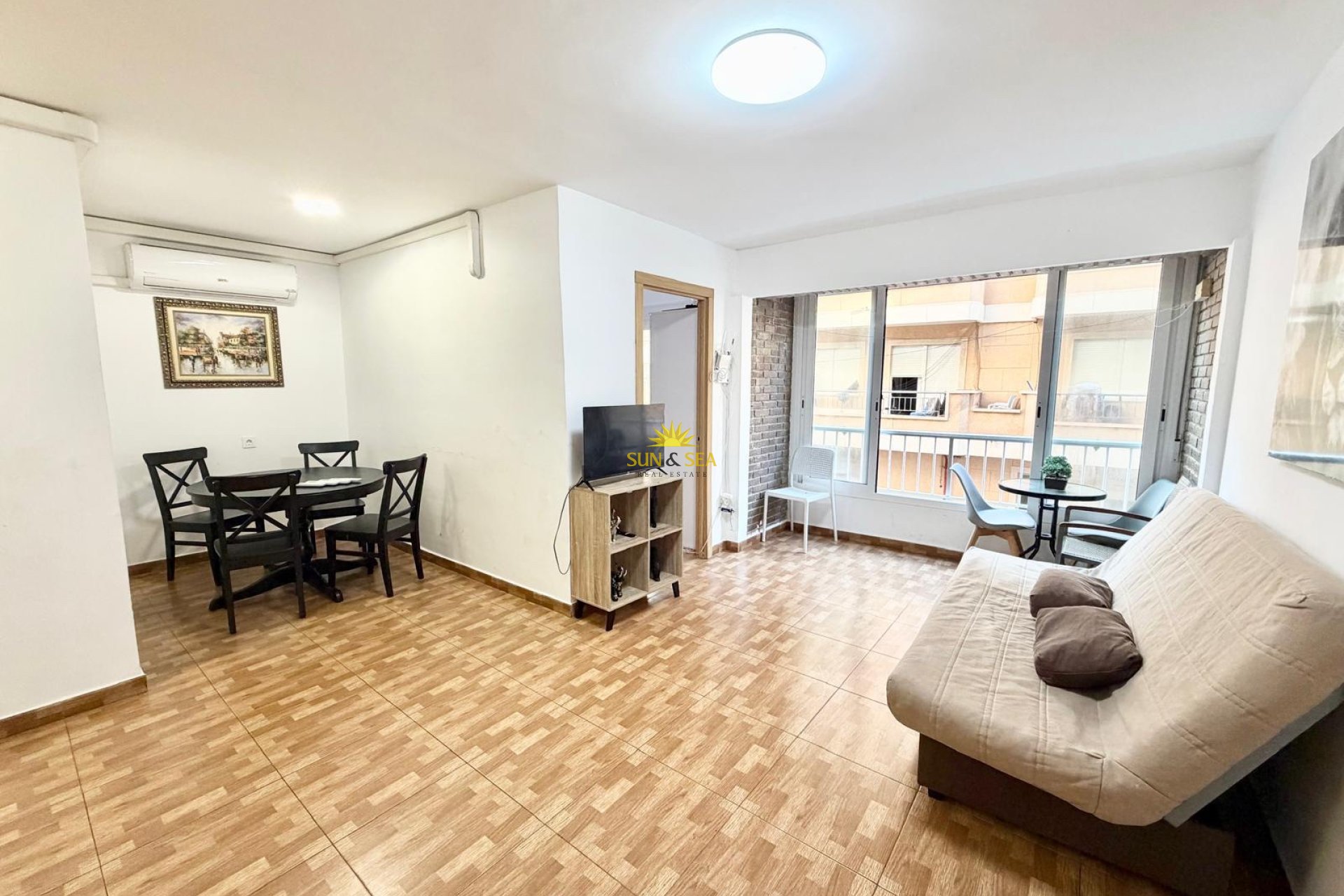 Resale - Apartment - Torrevieja - La Mata