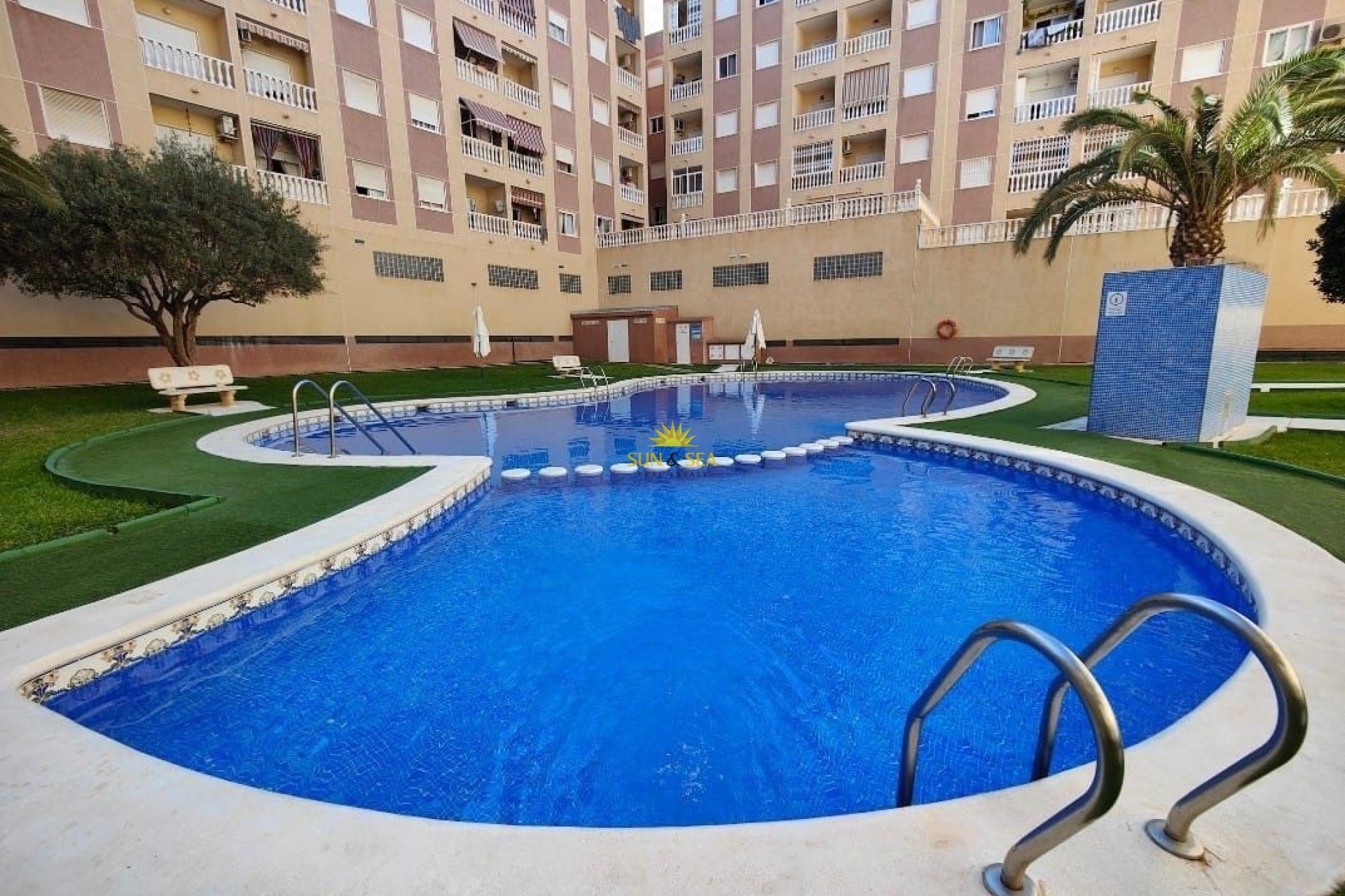 Resale - Apartment - Torrevieja - Parque de las Naciones