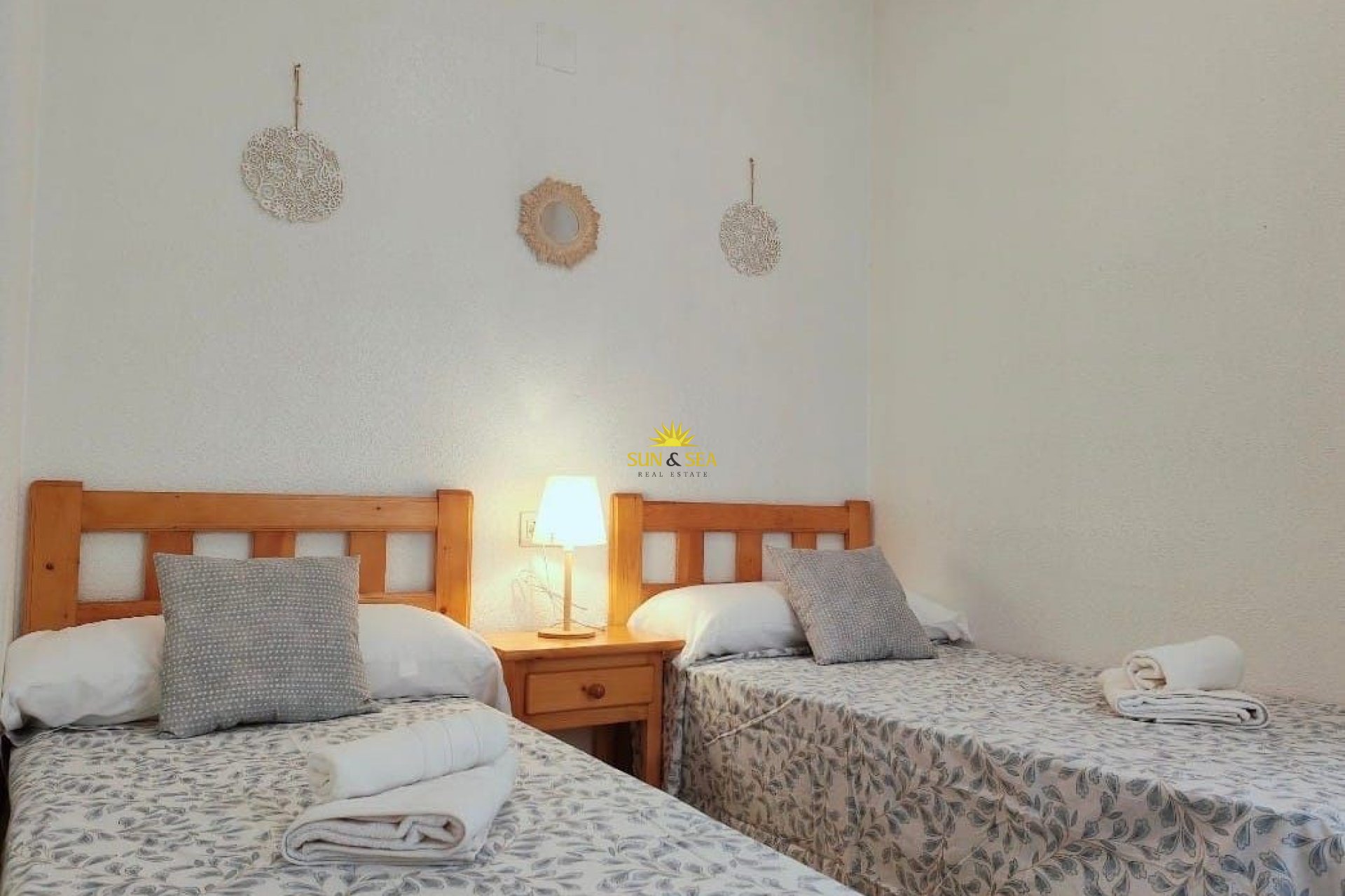 Resale - Apartment - Torrevieja - Parque de las Naciones