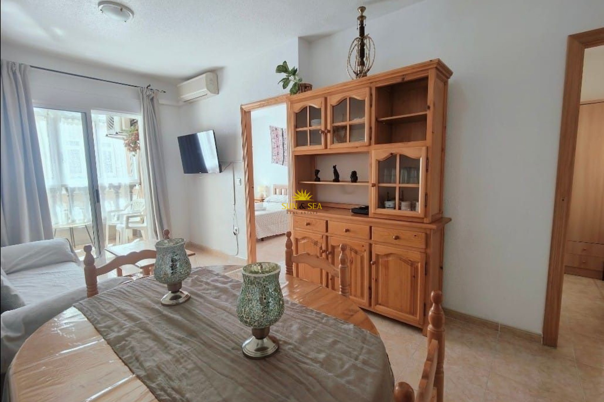 Resale - Apartment - Torrevieja - Parque de las Naciones