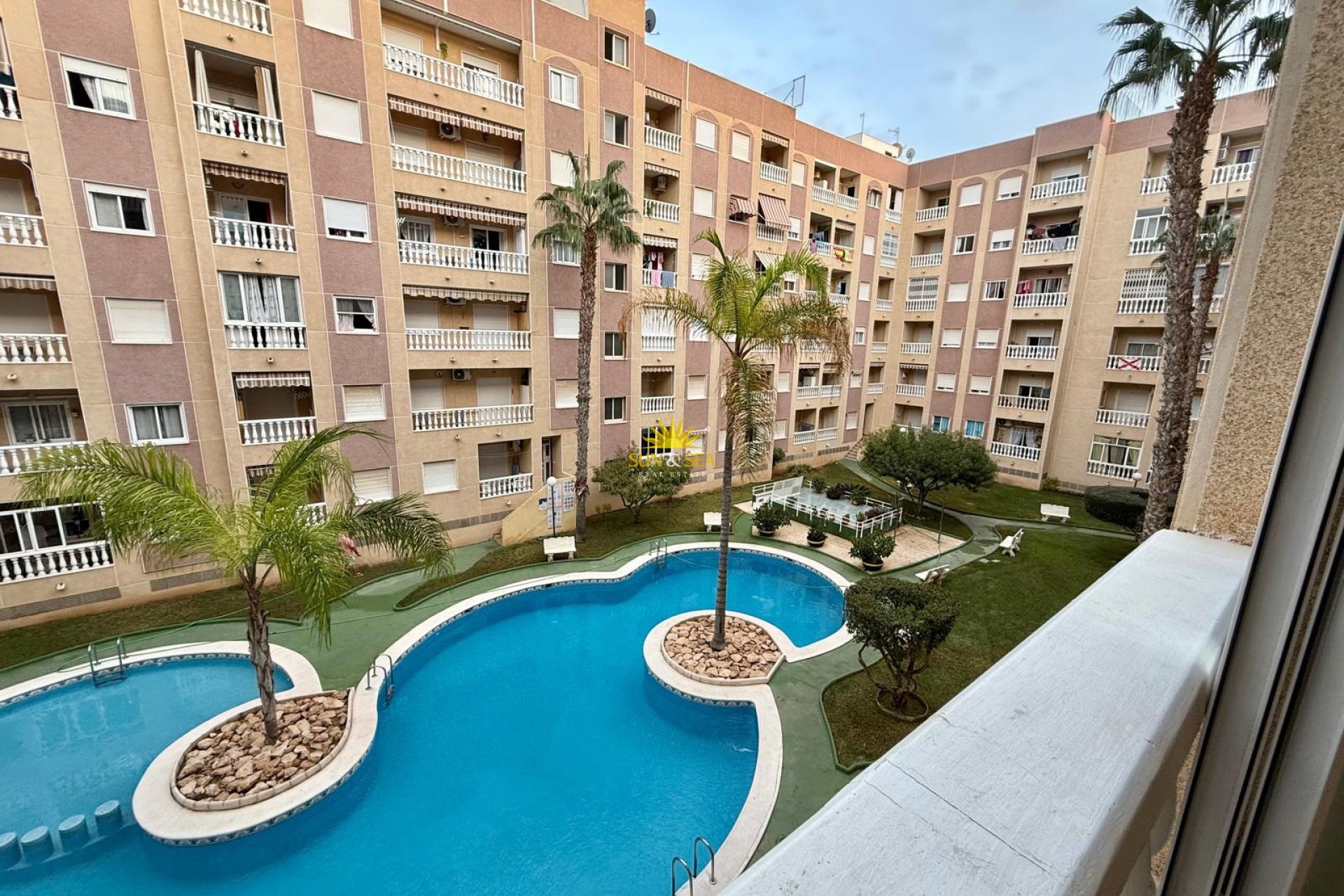 Resale - Apartment - Torrevieja - Parque las naciones