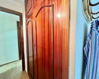 Resale - Apartment - Torrevieja - Paseo maritimo