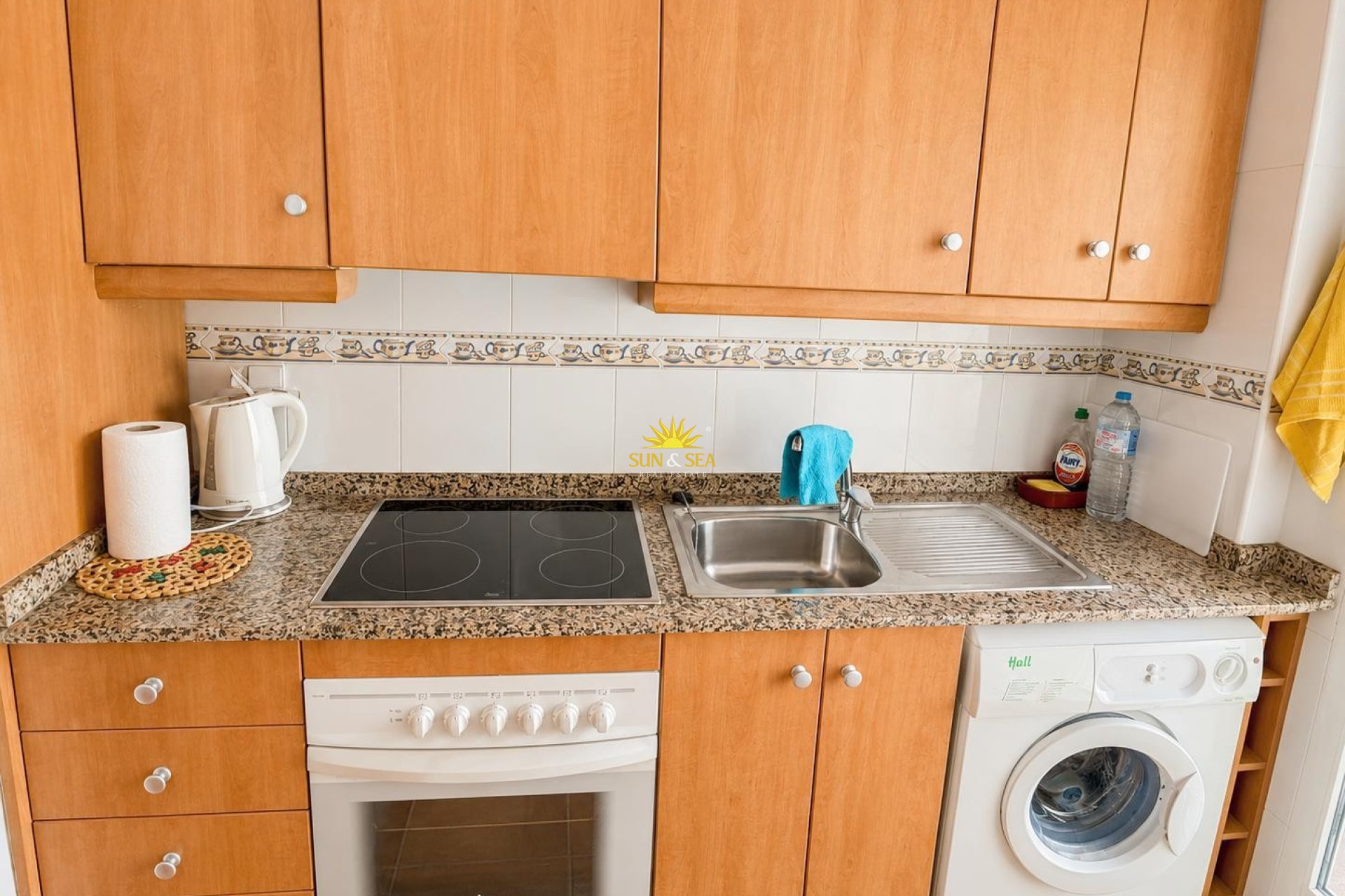 Resale - Apartment - Torrevieja - Paseo maritimo
