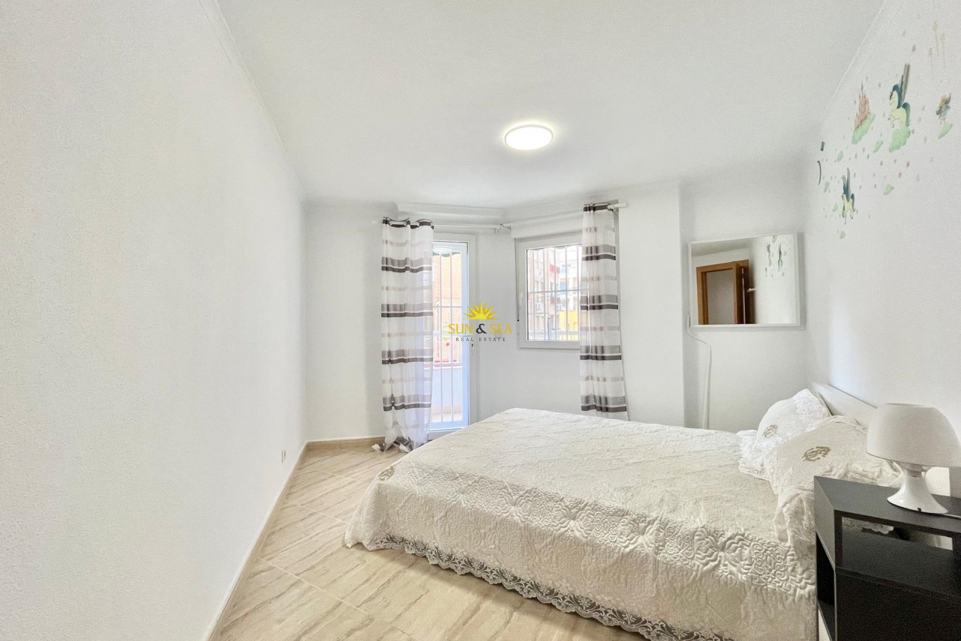 Resale - Apartment - Torrevieja - Playa de El Cura