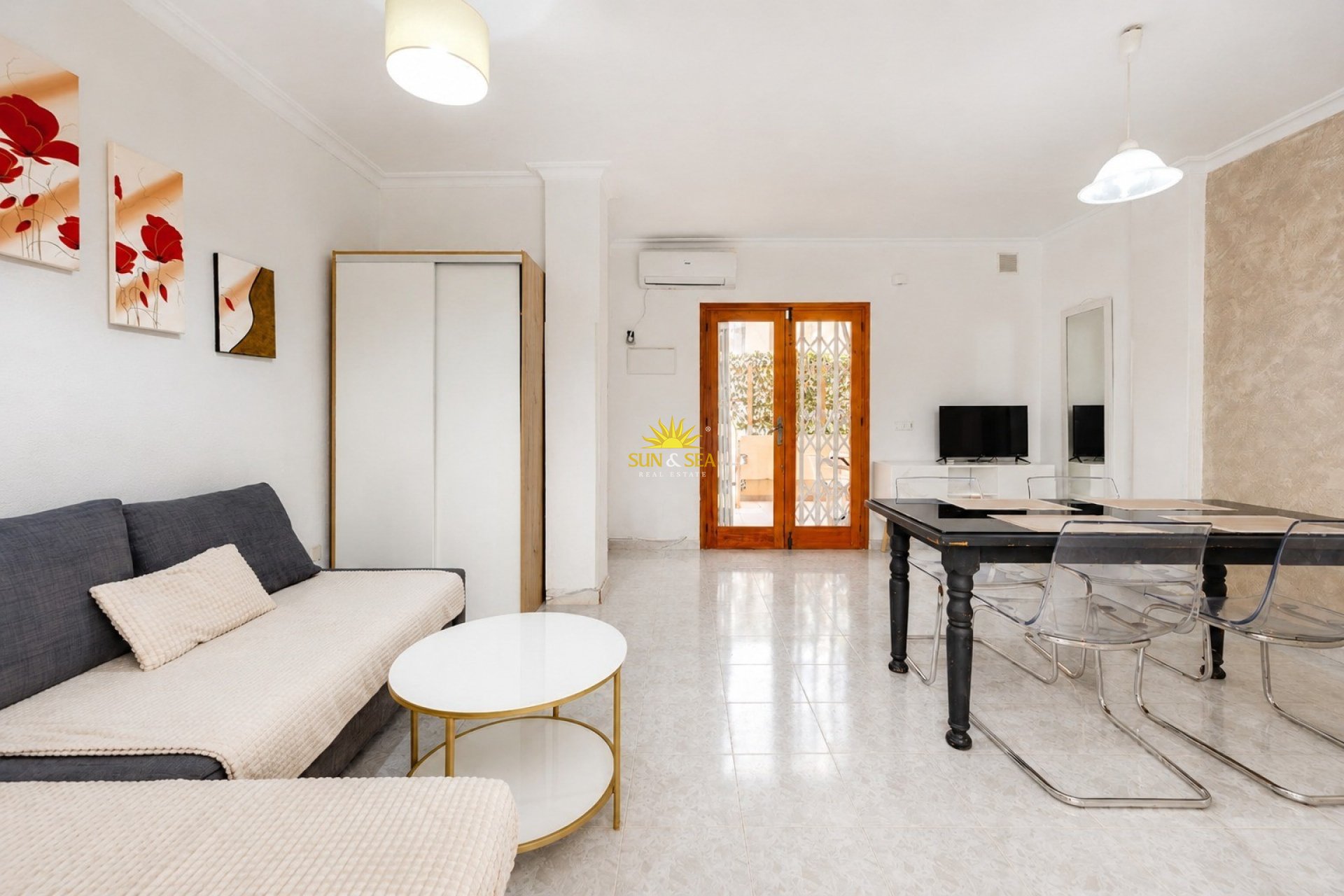 Resale - Apartment - Torrevieja - Playa de los Locos