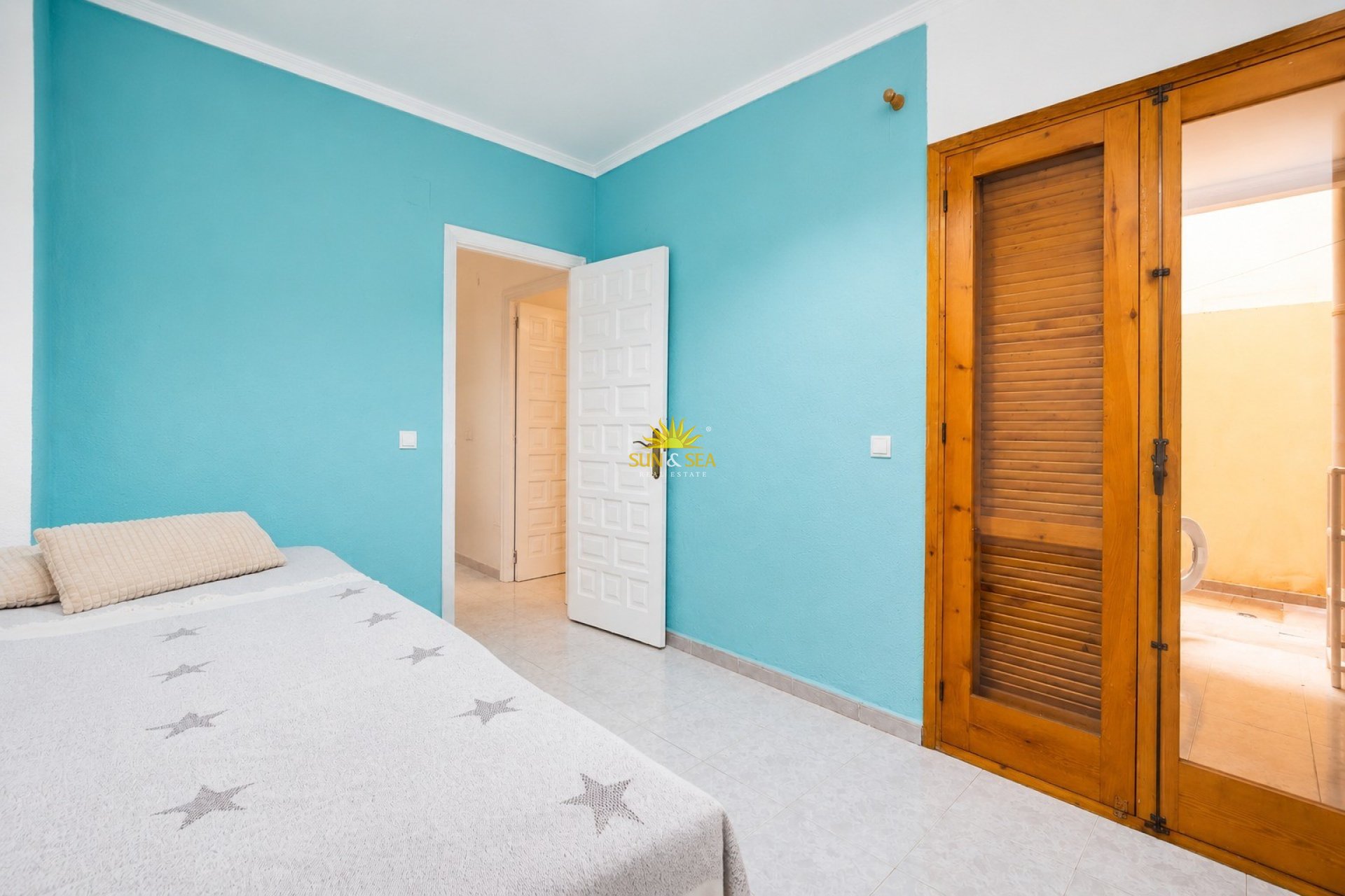 Resale - Apartment - Torrevieja - Playa de los Locos