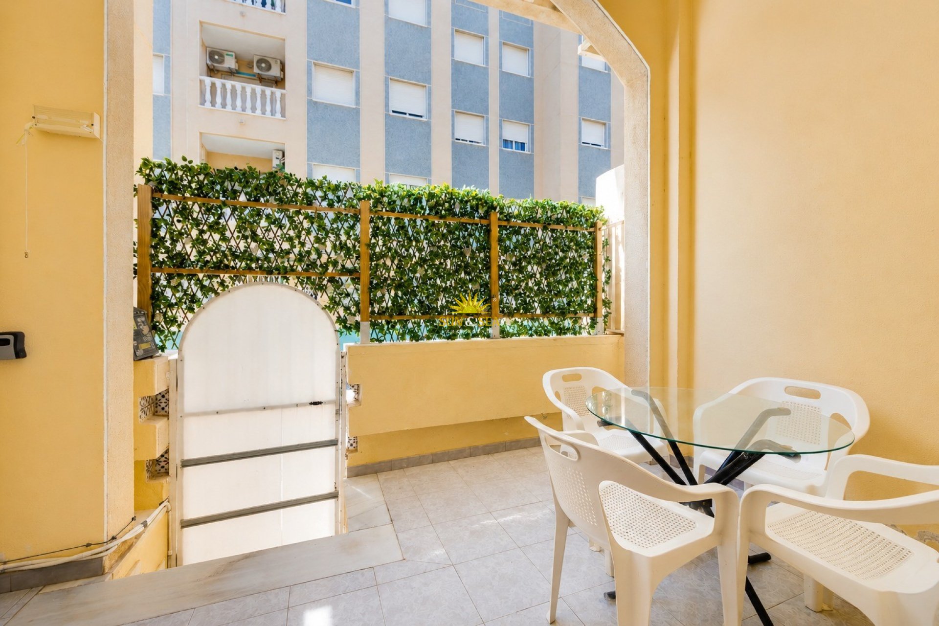 Resale - Apartment - Torrevieja - Playa de los Locos