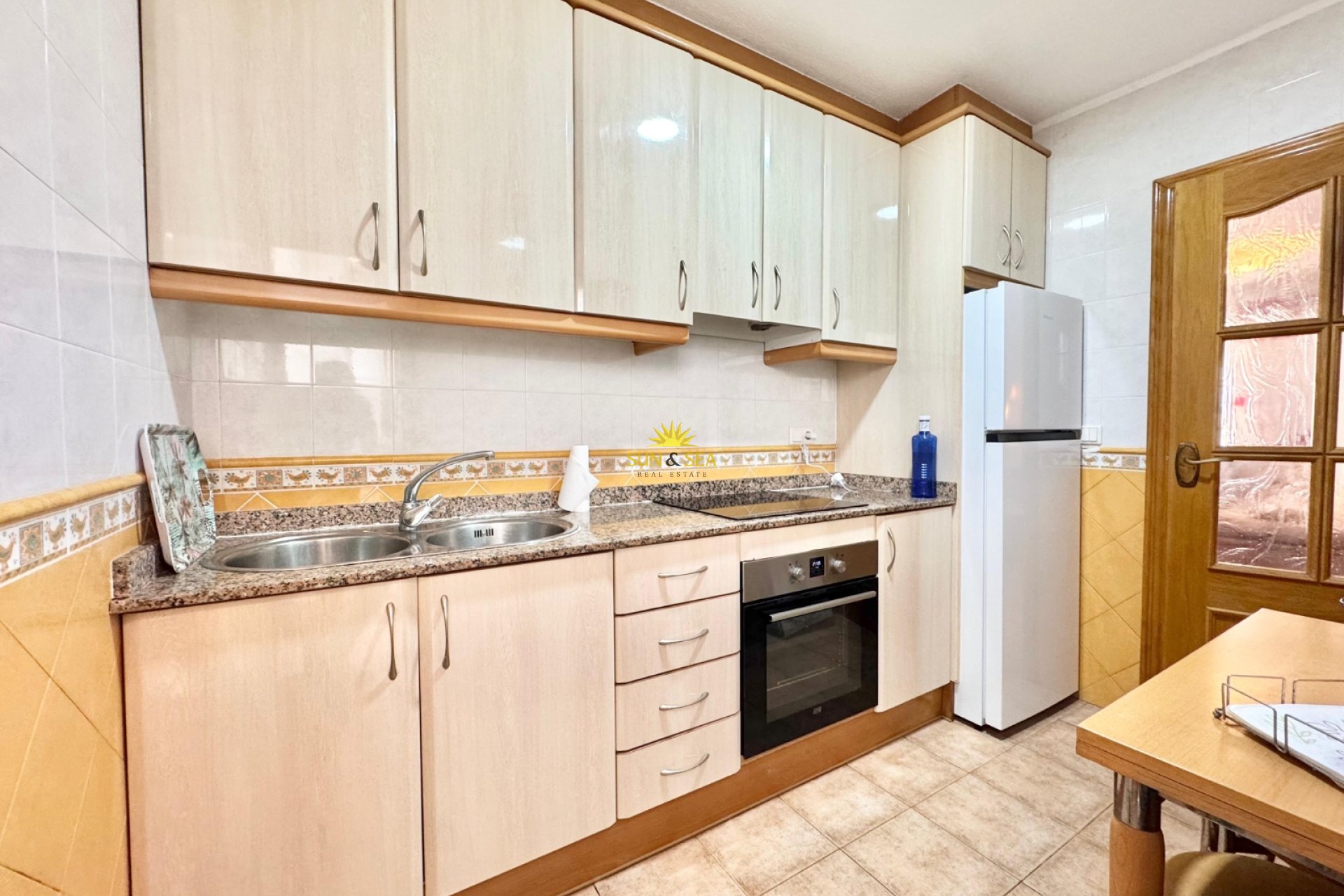 Resale - Apartment - Torrevieja - Playa del Acequión