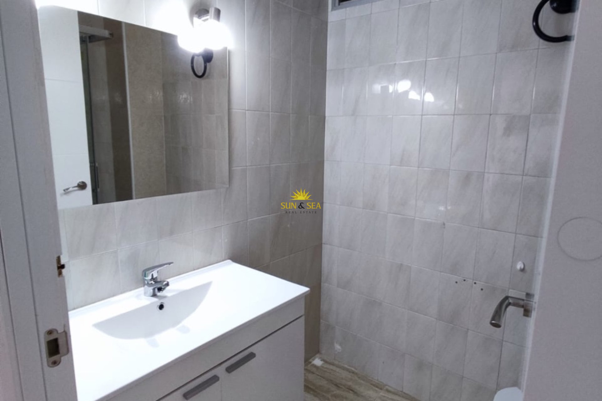 Resale - Apartment - Torrevieja - Playa del Cura