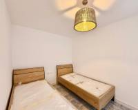 Resale - Apartment - Torrevieja - Puerto de Torrevieja