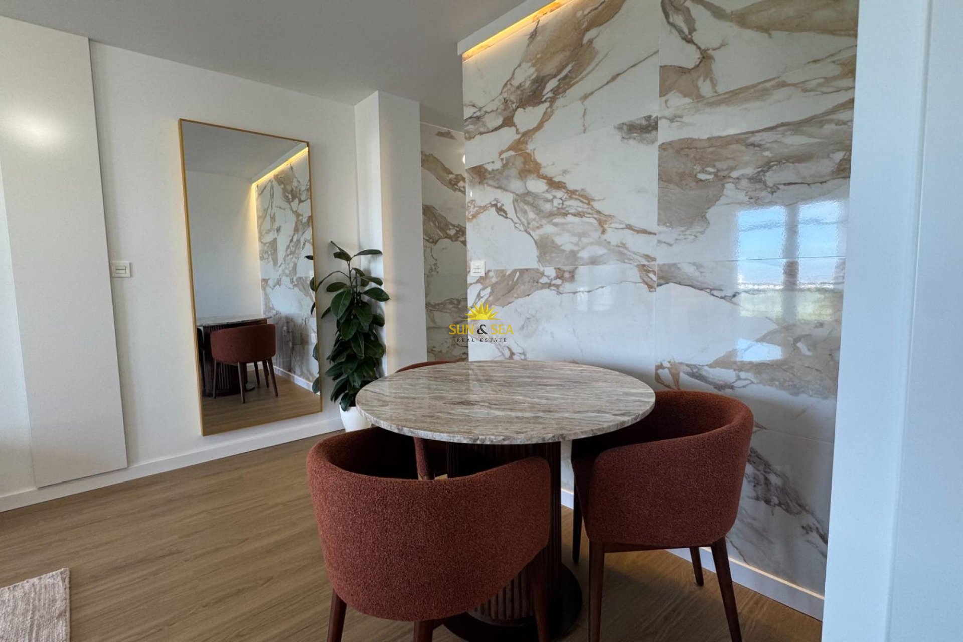 Resale - Apartment - Torrevieja - Punta prima