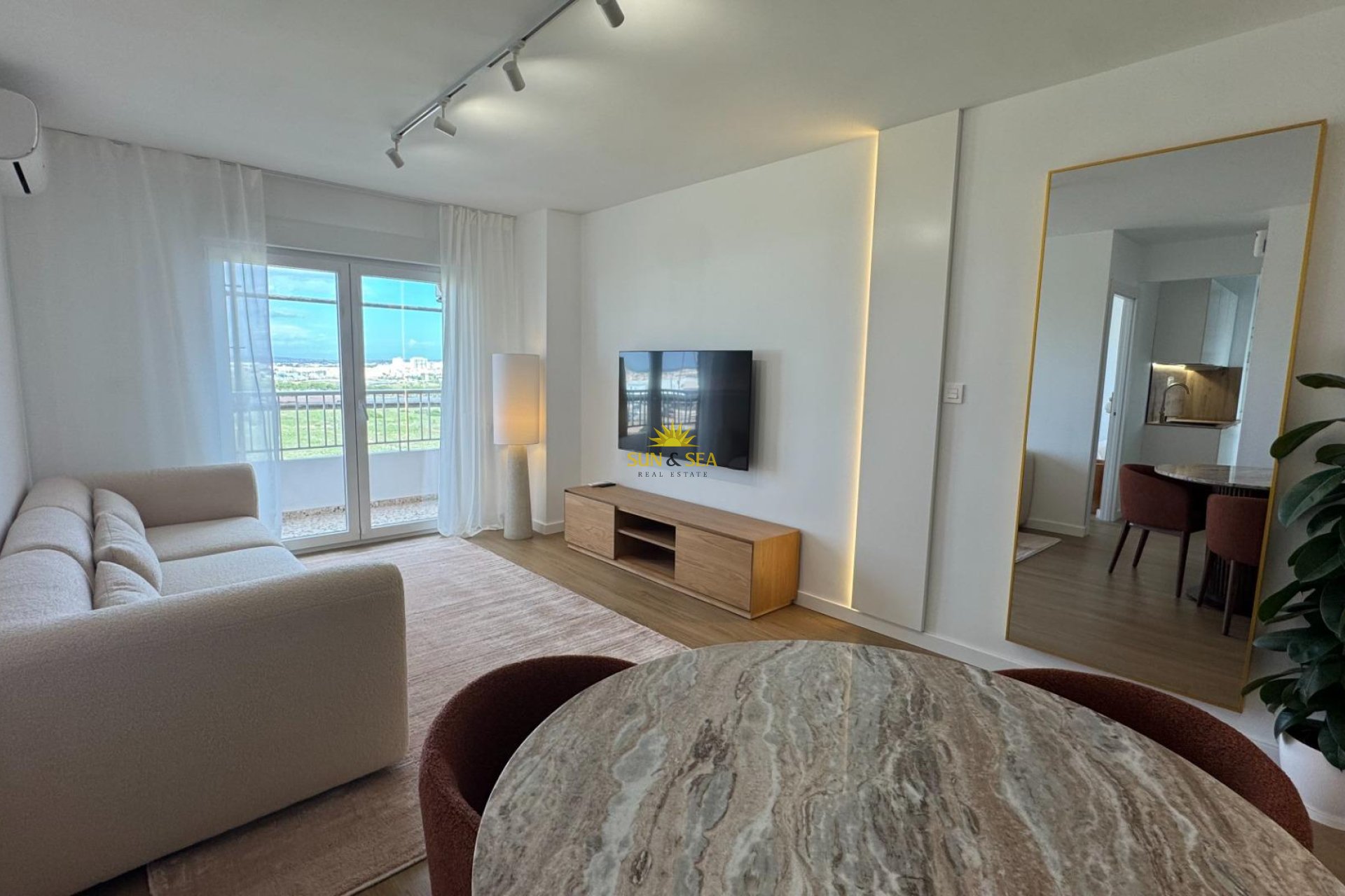 Resale - Apartment - Torrevieja - Punta prima