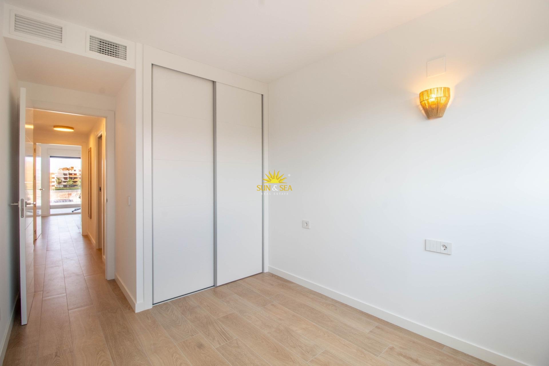Resale - Apartment - Torrevieja - Punta prima