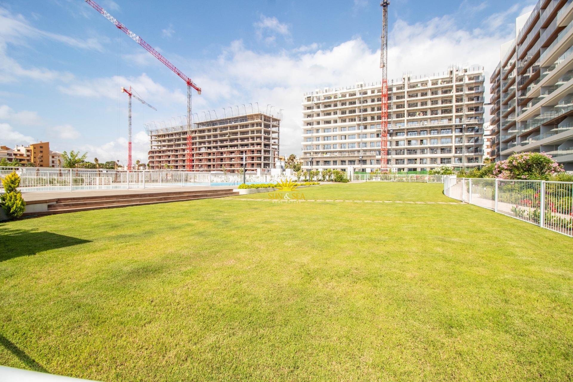 Resale - Apartment - Torrevieja - Punta prima