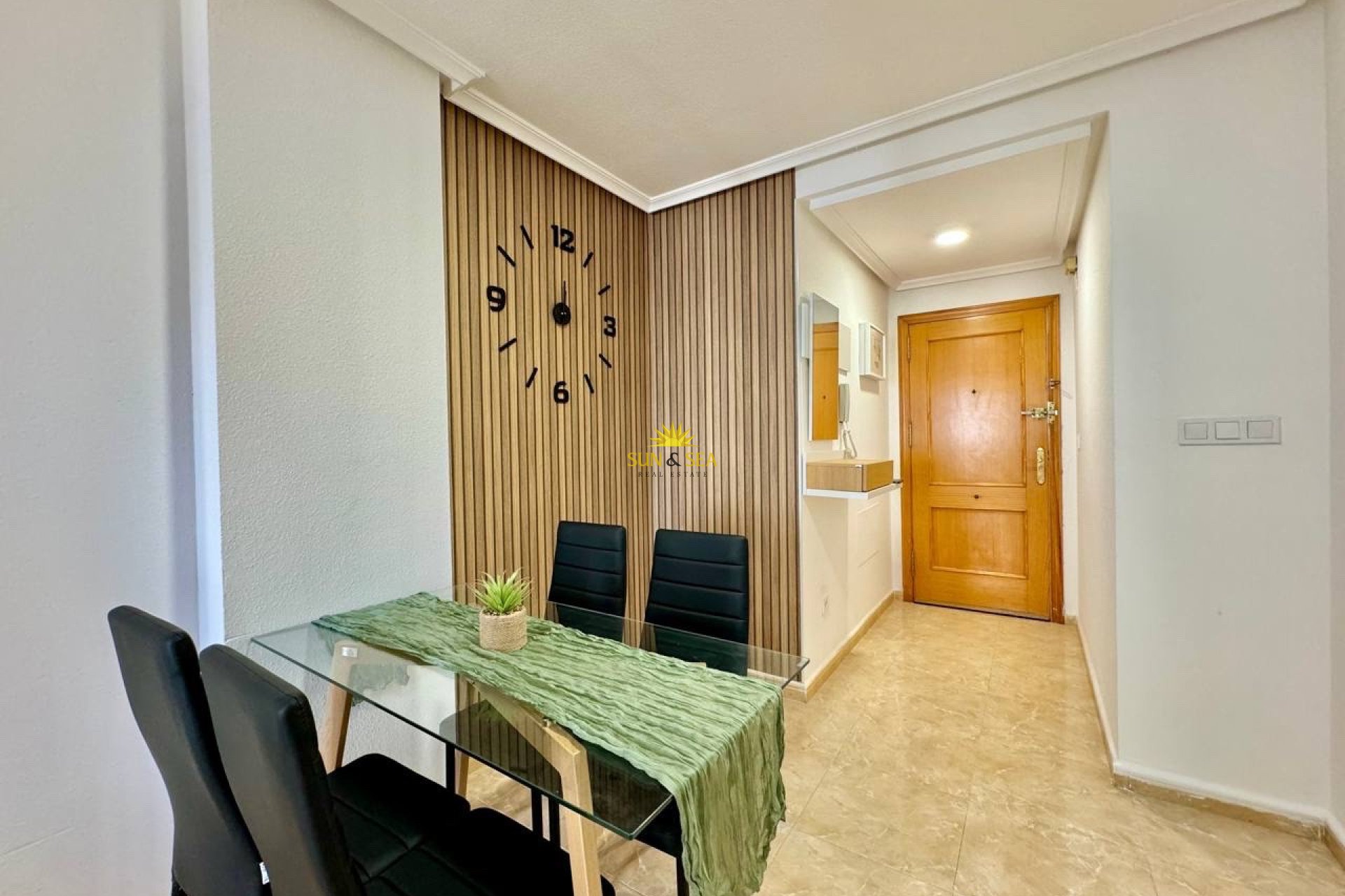Resale - Apartment - Torrevieja - torrevieja