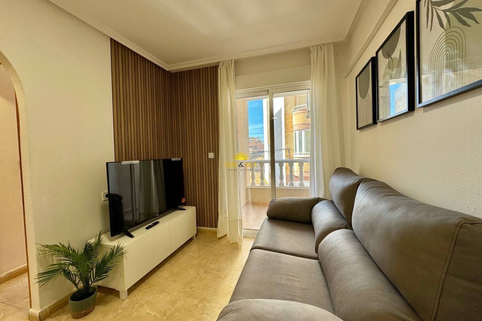 Resale - Apartment - Torrevieja - torrevieja