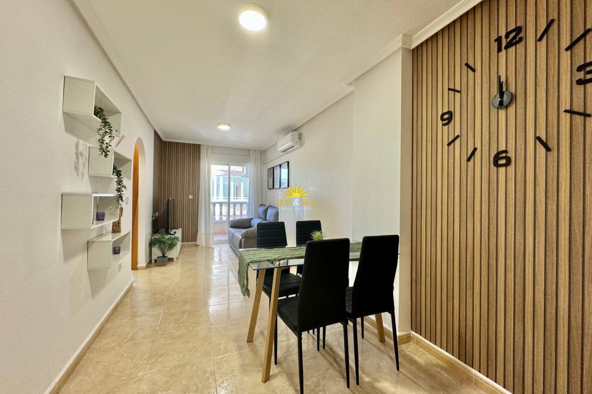 Resale - Apartment - Torrevieja - torrevieja