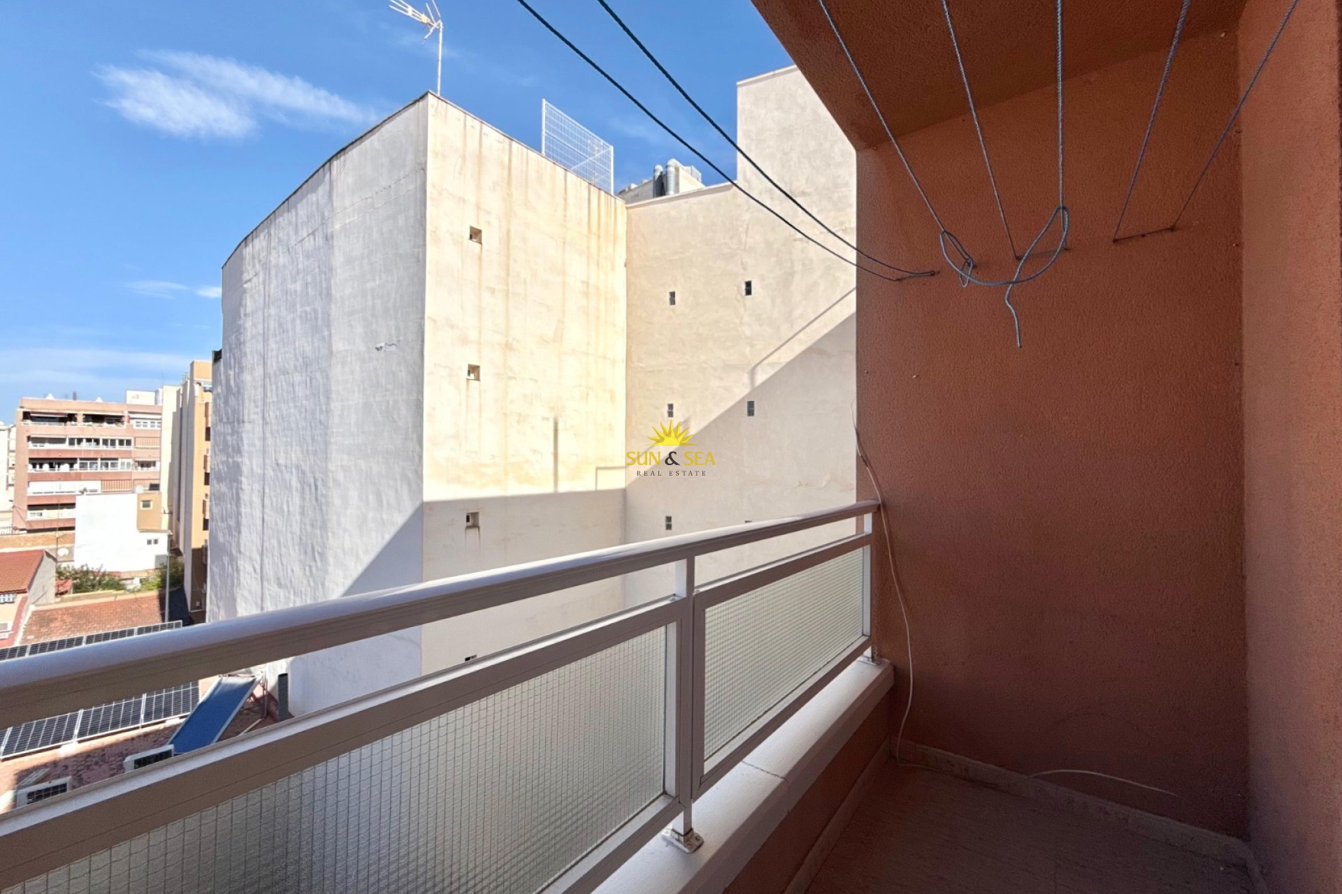 Resale - Apartment - Torrevieja - torrevieja