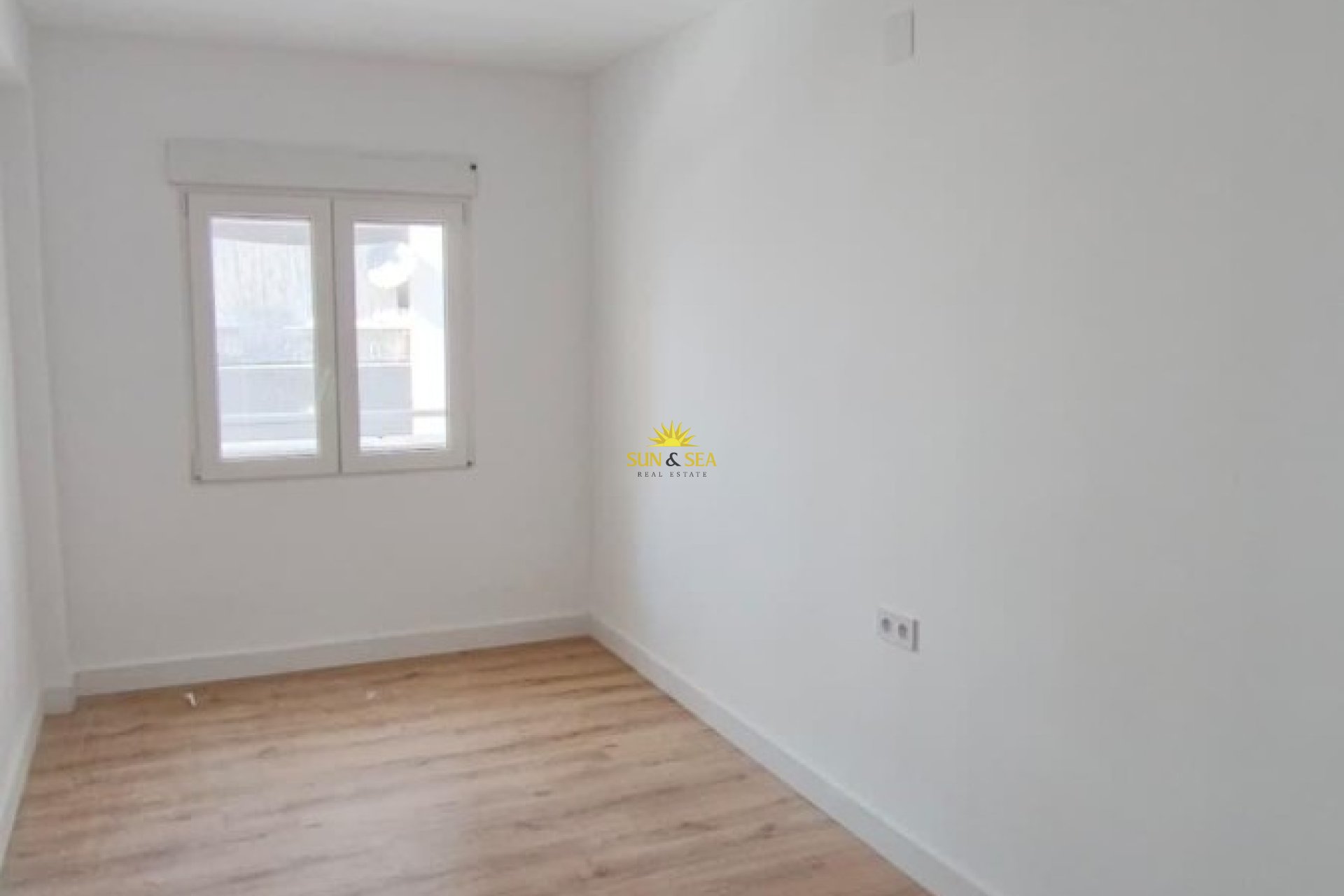 Resale - Apartment - Torrevieja - torrevieja