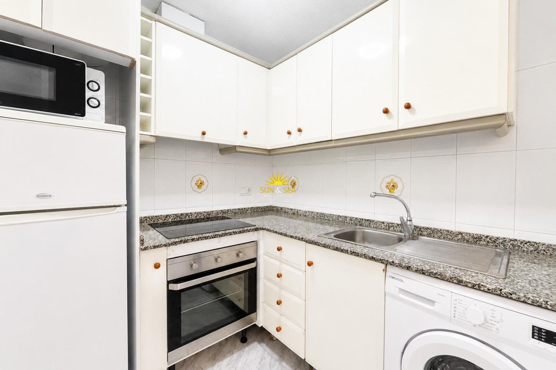 Resale - Apartment - Torrevieja - torrevieja