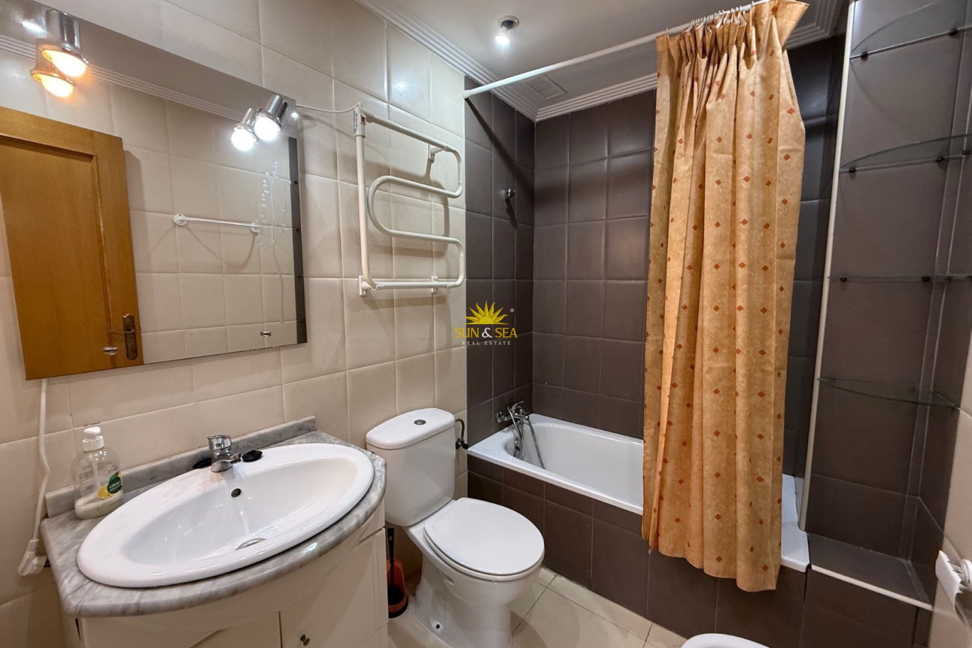 Resale - Apartment - Torrevieja - torrevieja