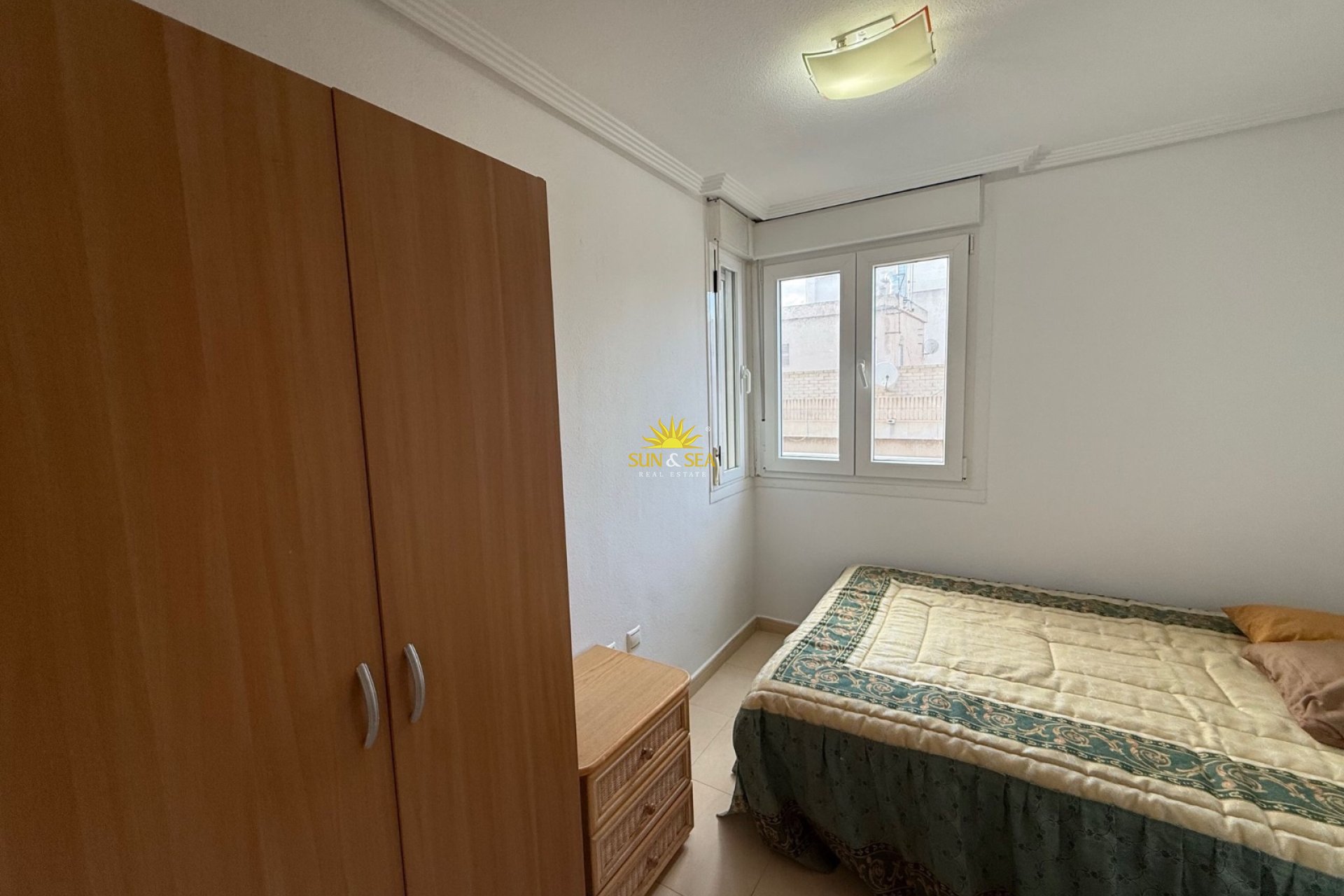 Resale - Apartment - Torrevieja - torrevieja