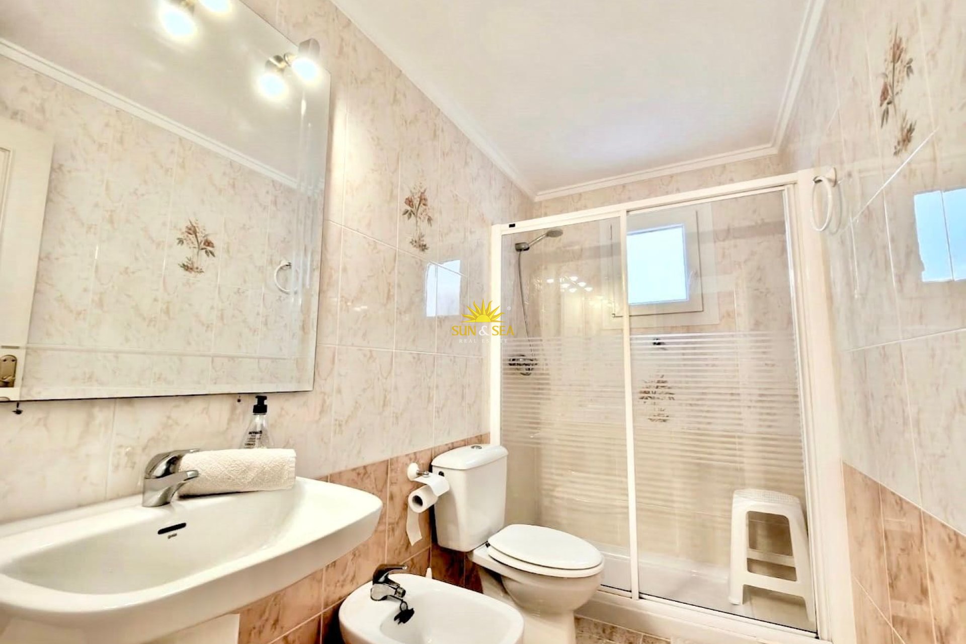 Resale - Apartment - Torrevieja - torrevieja