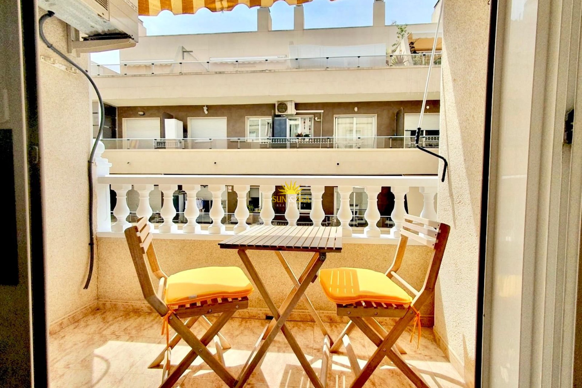 Resale - Apartment - Torrevieja - torrevieja