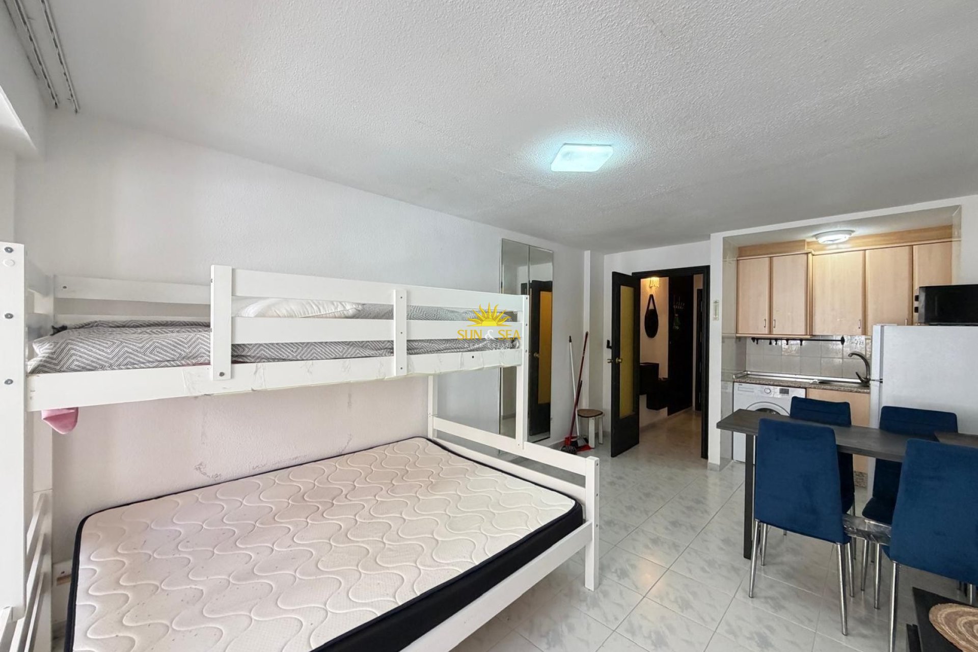 Resale - Apartment - Torrevieja - torrevieja