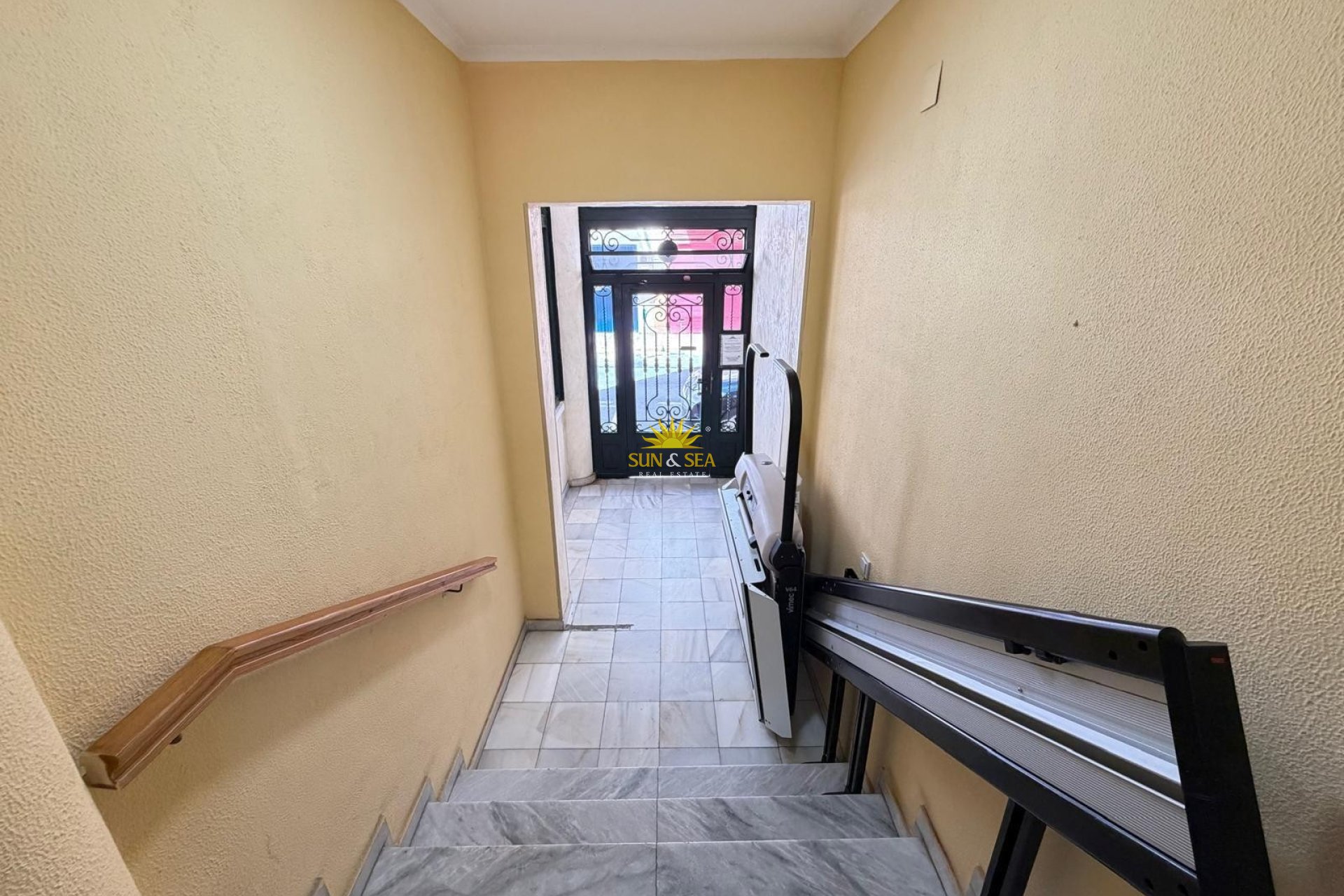Resale - Apartment - Torrevieja - torrevieja