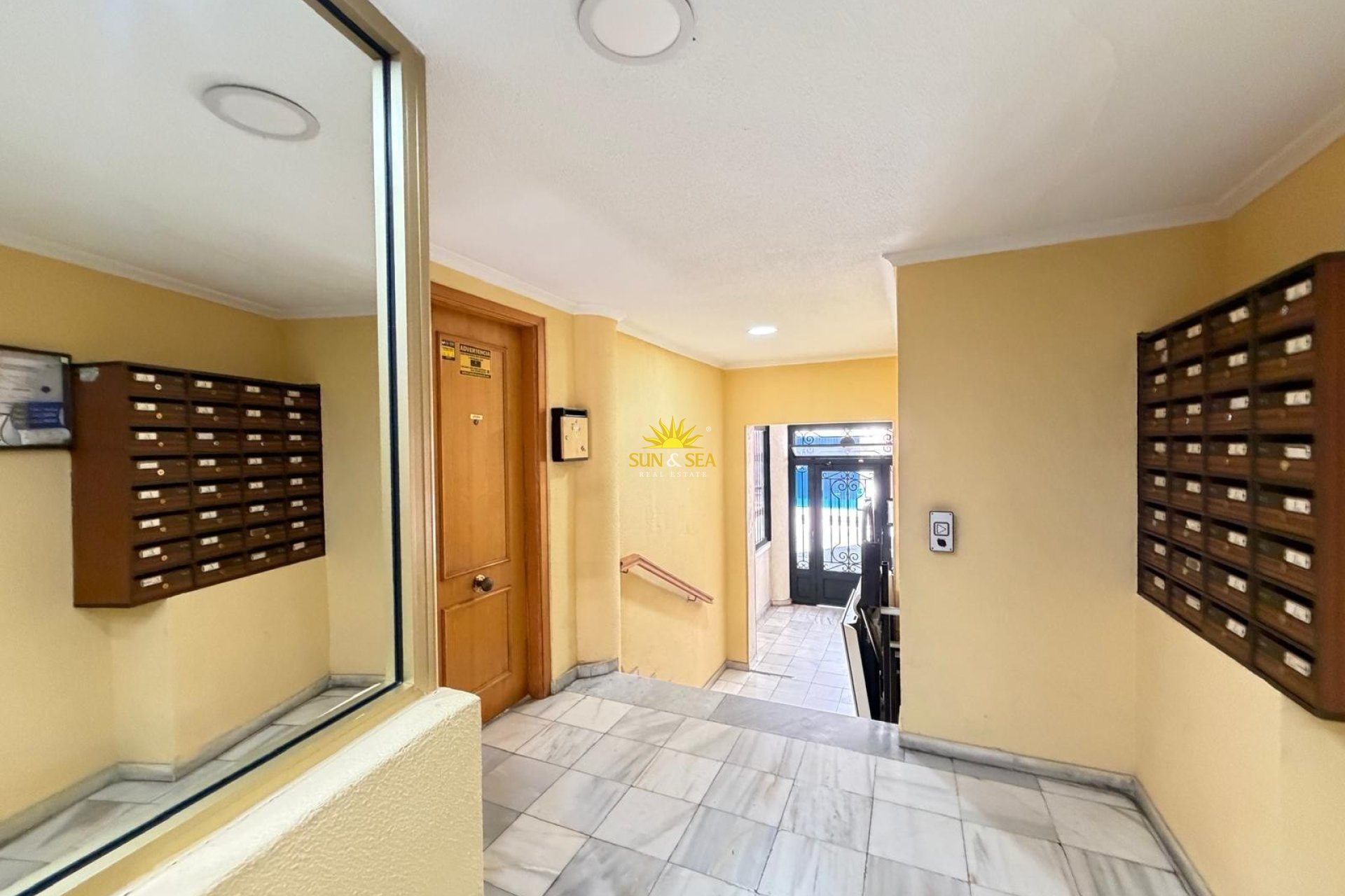 Resale - Apartment - Torrevieja - torrevieja