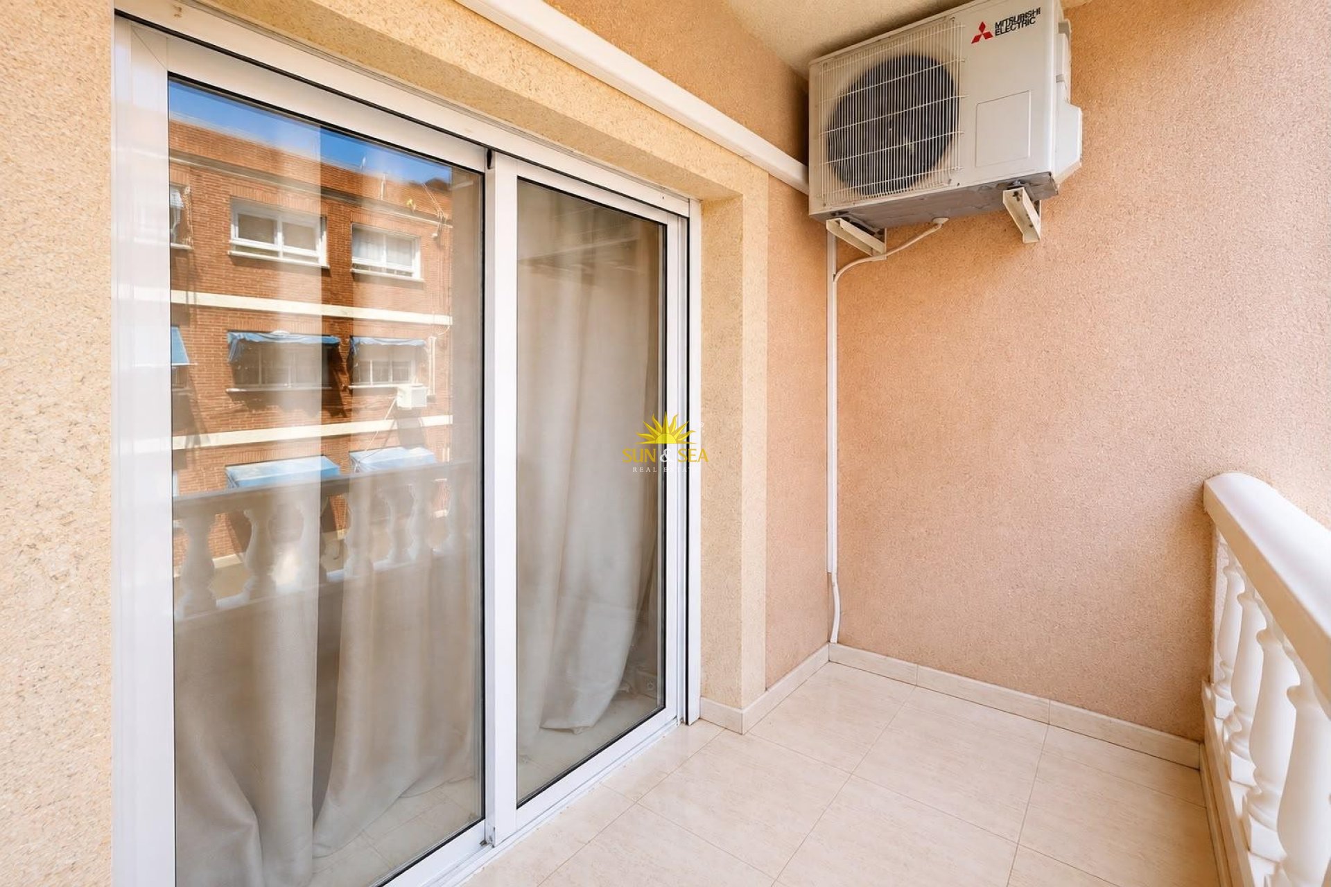 Resale - Apartment - Torrevieja - torrevieja