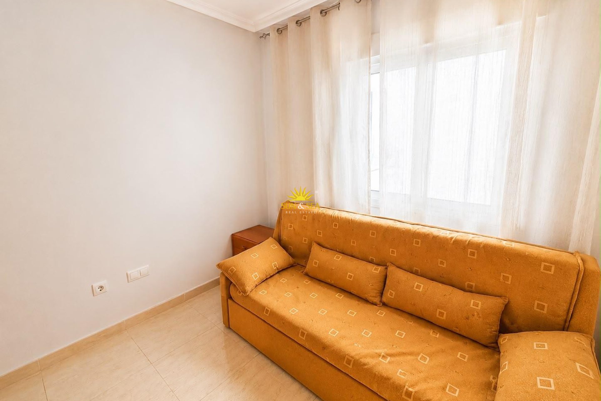 Resale - Apartment - Torrevieja - torrevieja