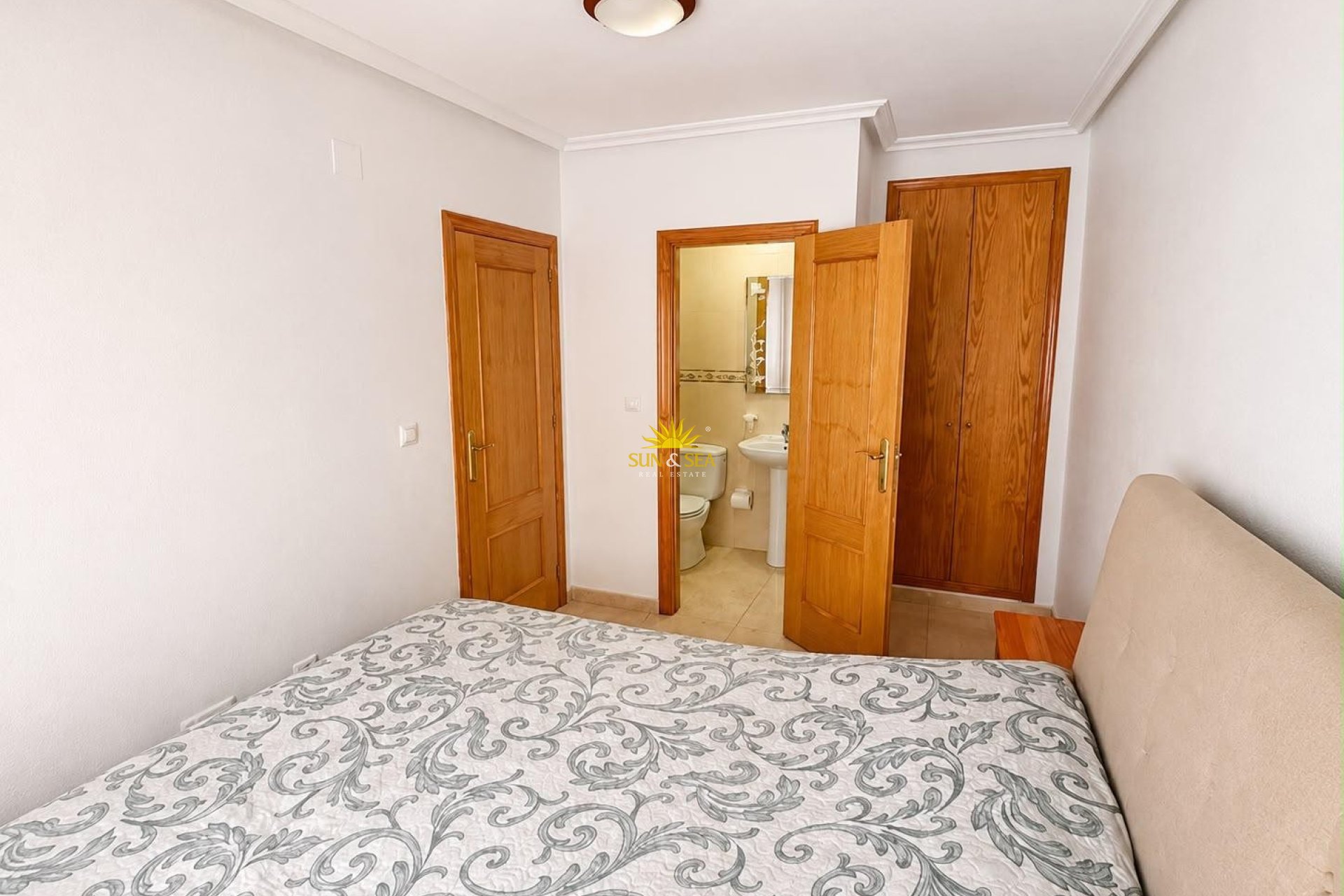 Resale - Apartment - Torrevieja - torrevieja