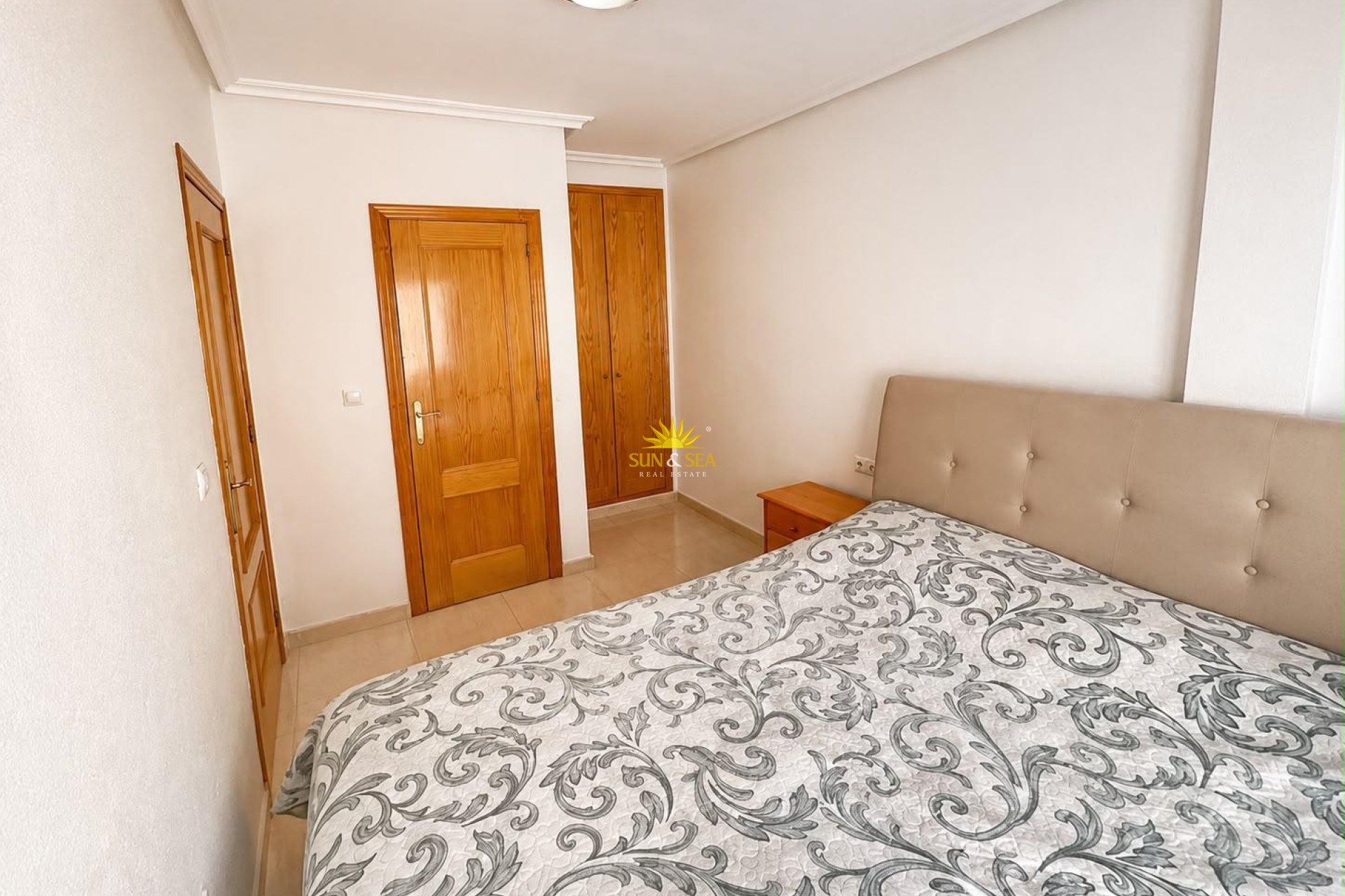 Resale - Apartment - Torrevieja - torrevieja