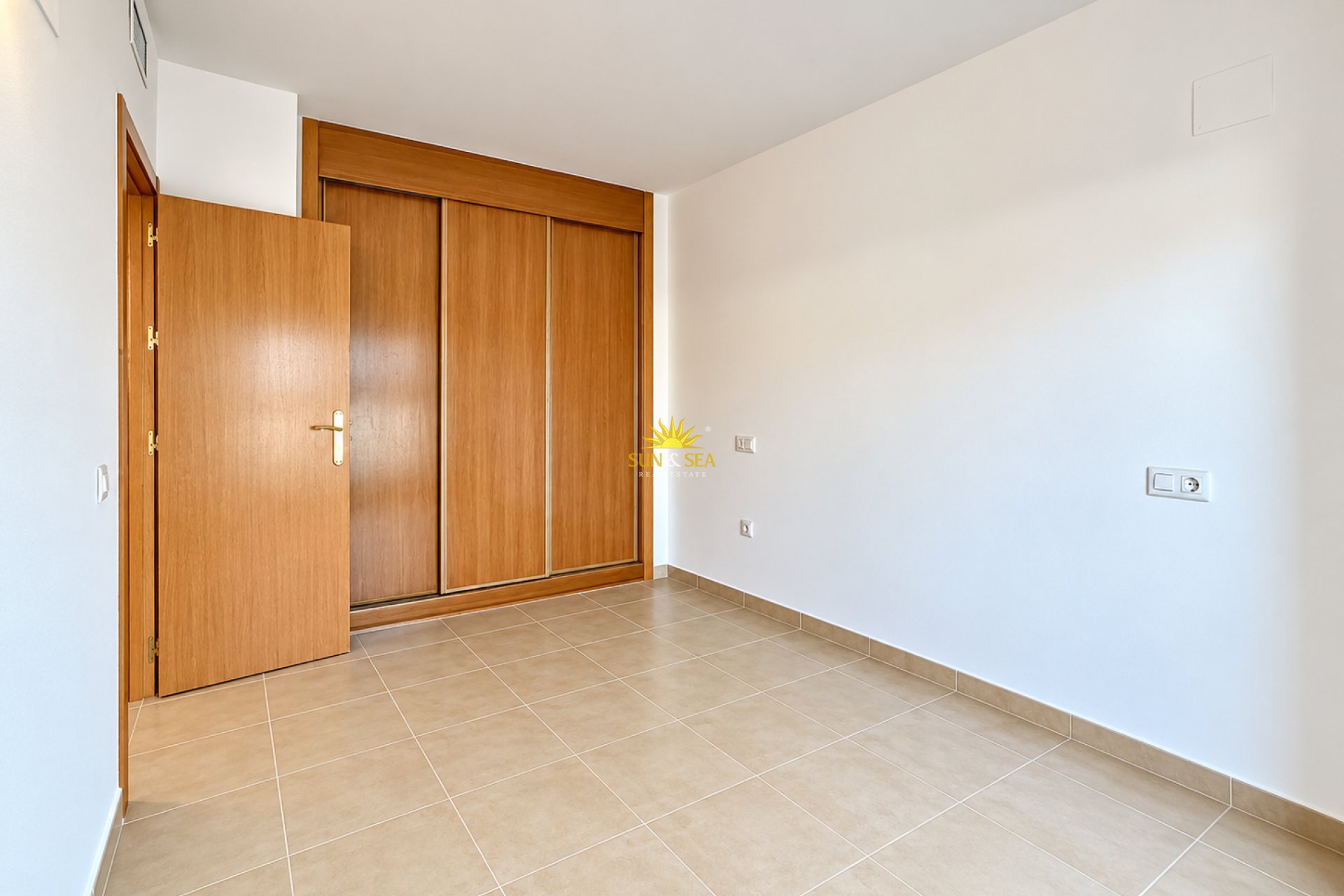Resale - Apartment - Villajoyosa