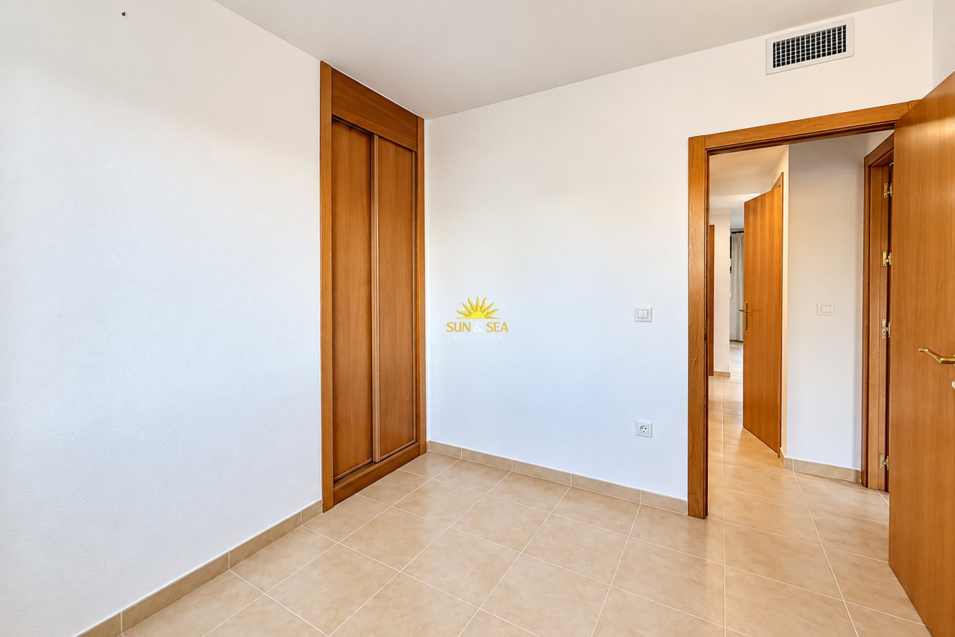 Resale - Apartment - Villajoyosa