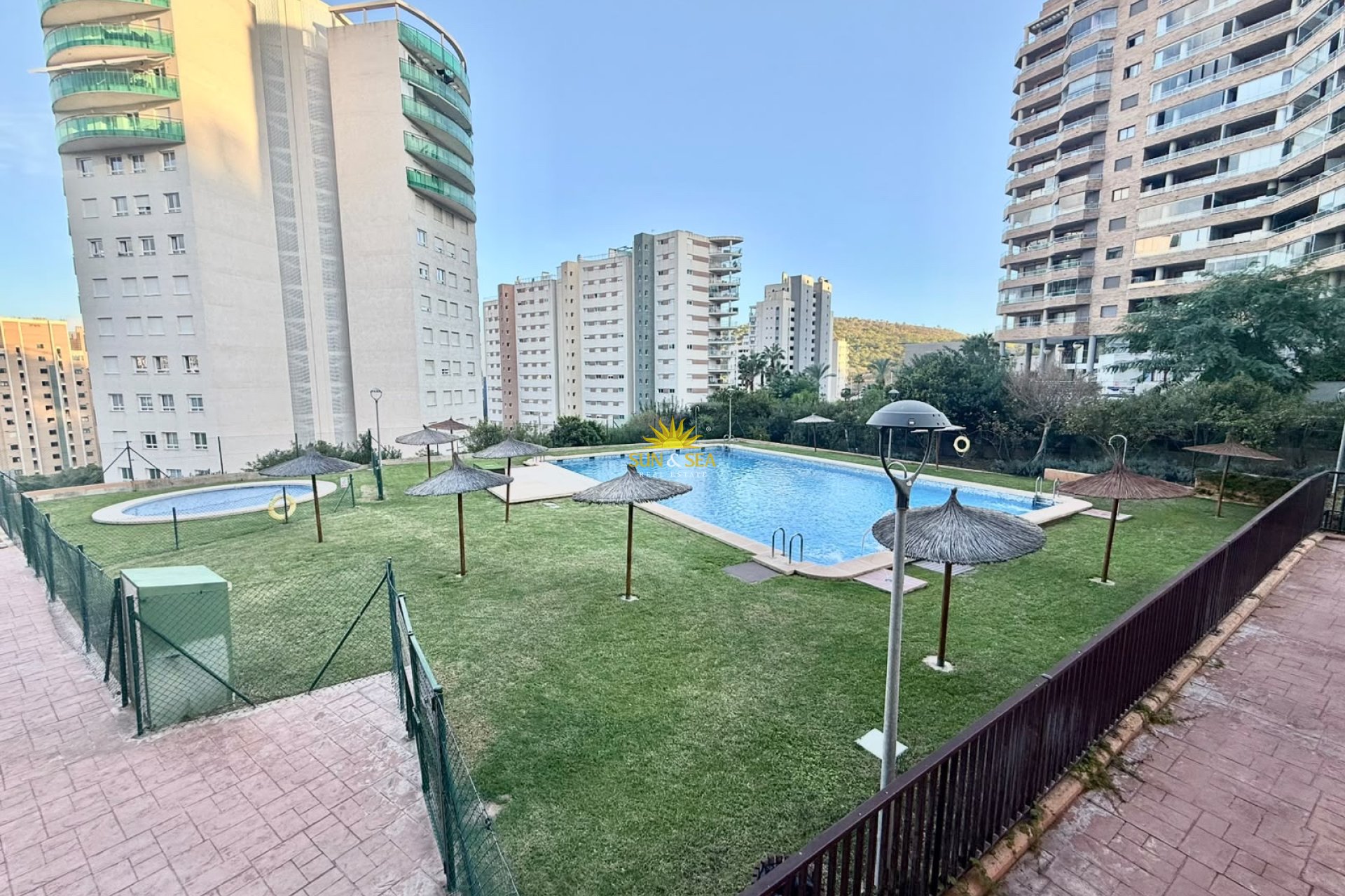 Resale - Apartment - Villajoyosa