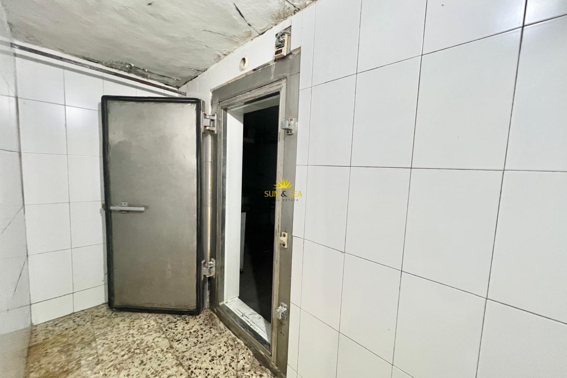 Resale - Commercial - Cartagena - La Manga Del Mar Menor