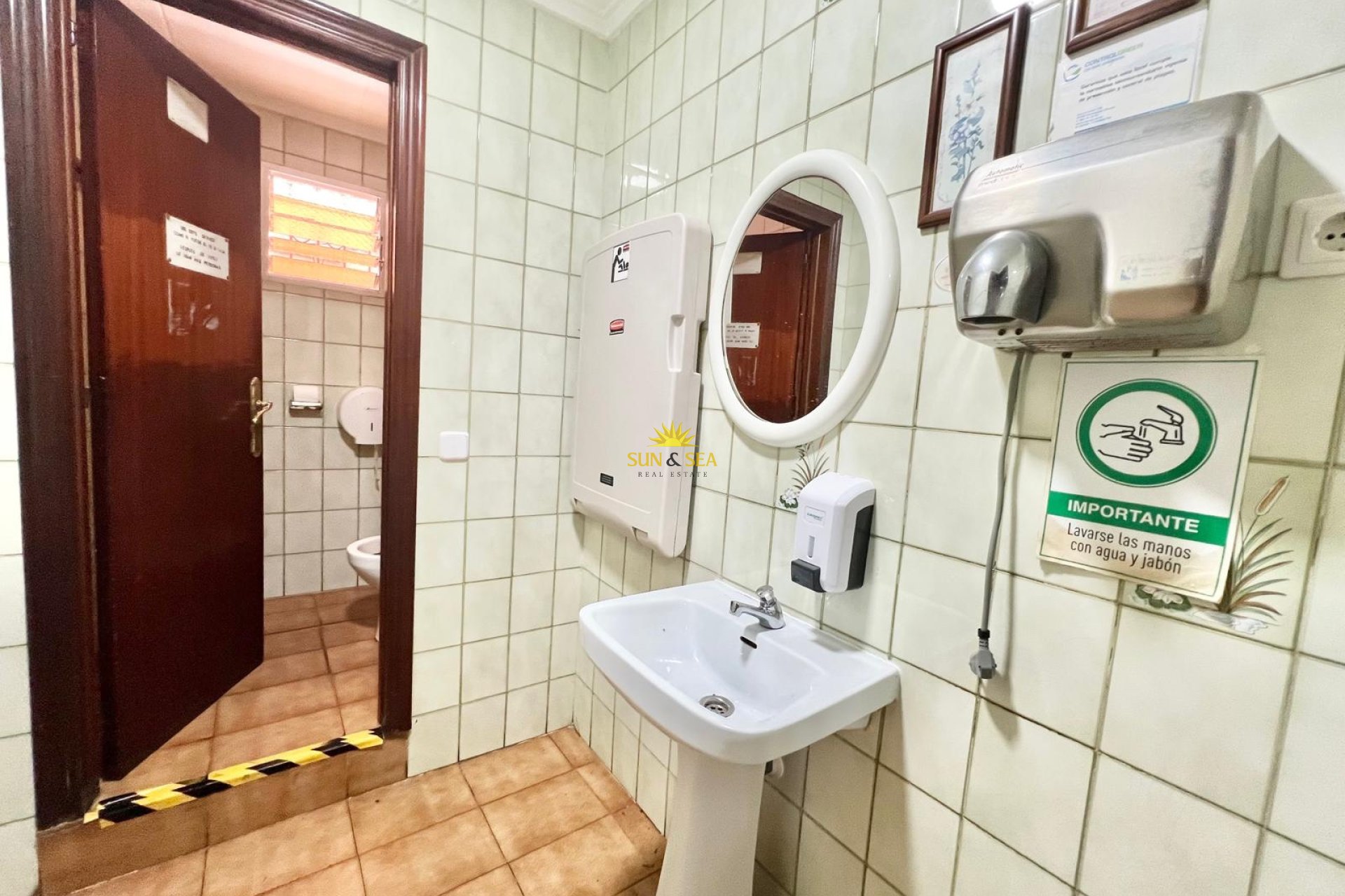 Resale - Commercial - Cartagena - La Manga Del Mar Menor