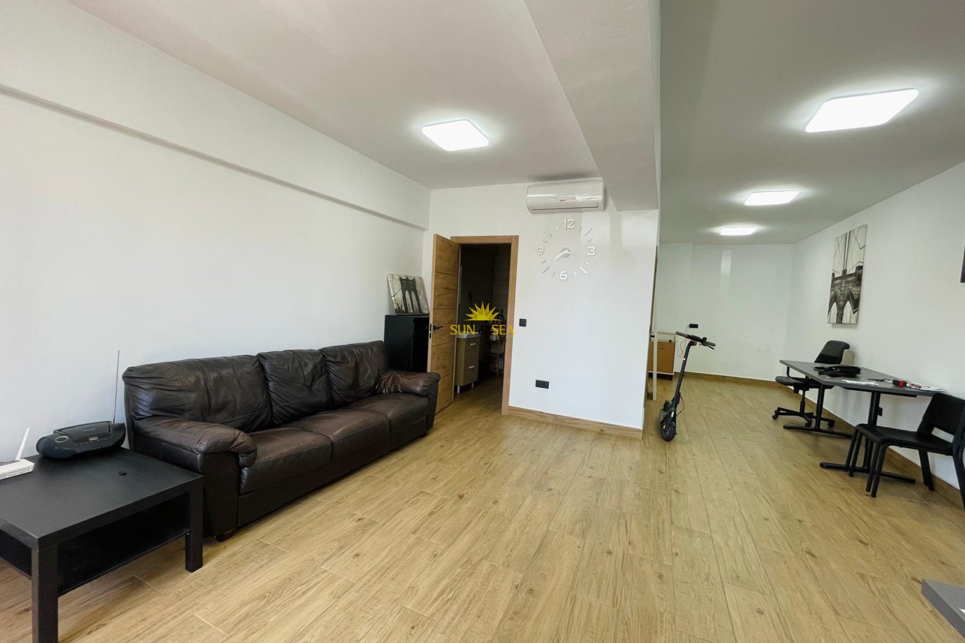 Resale - Commercial - Guardamar del Segura - Guardamar